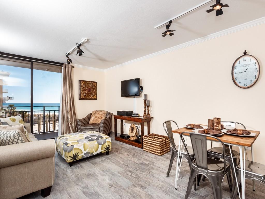 NAUTILUS CONDO - Residential