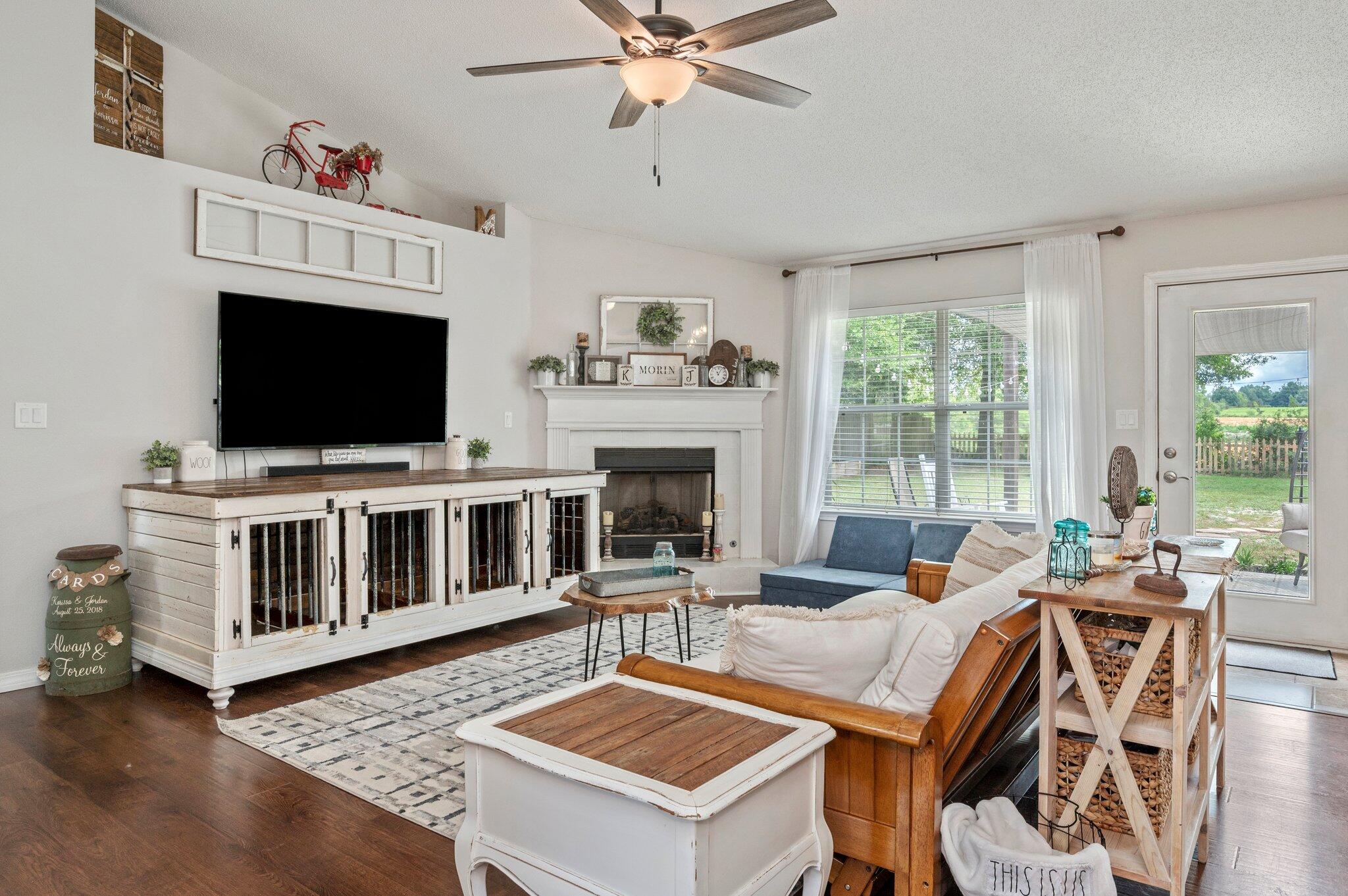 SILVER OAKS PH 2 - Residential