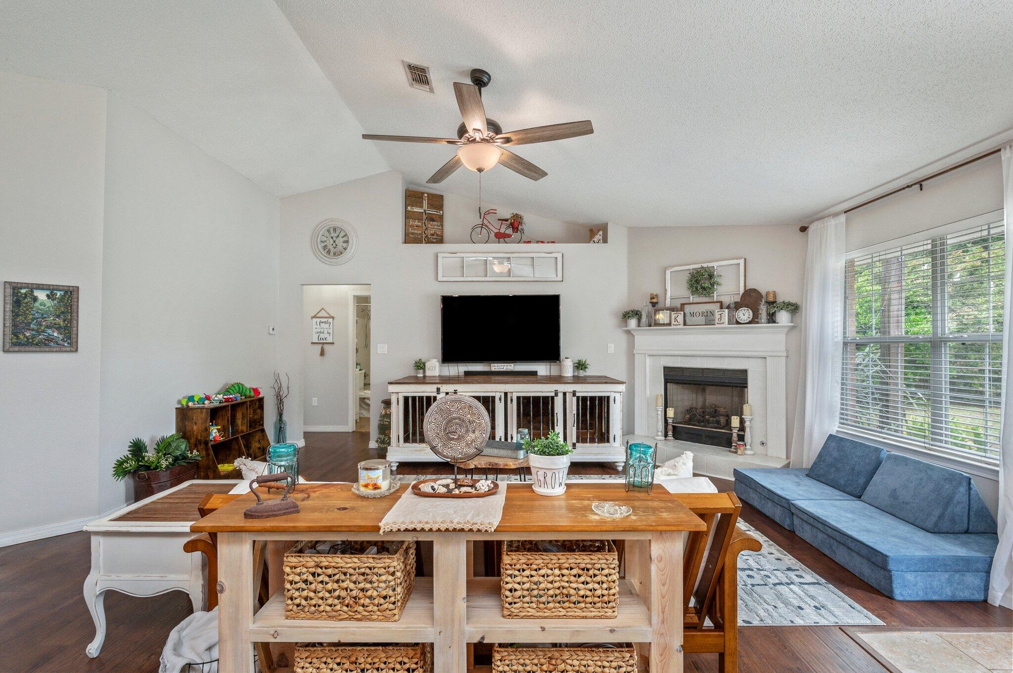 SILVER OAKS PH 2 - Residential