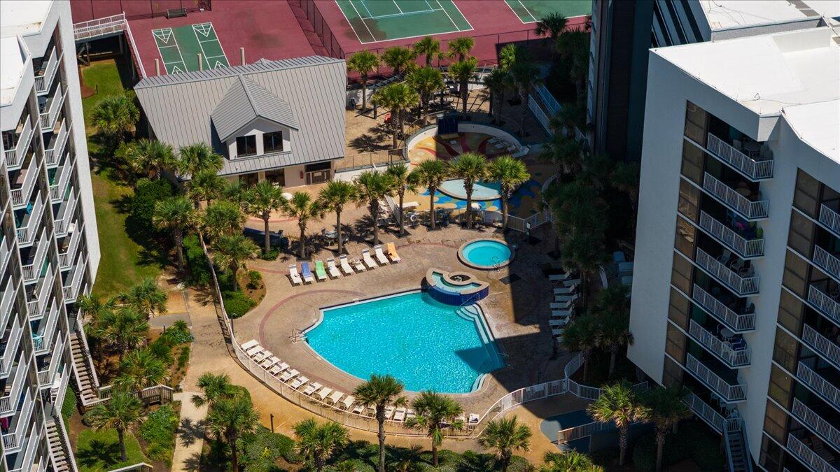 MAINSAIL CONDO PH 1 - Residential