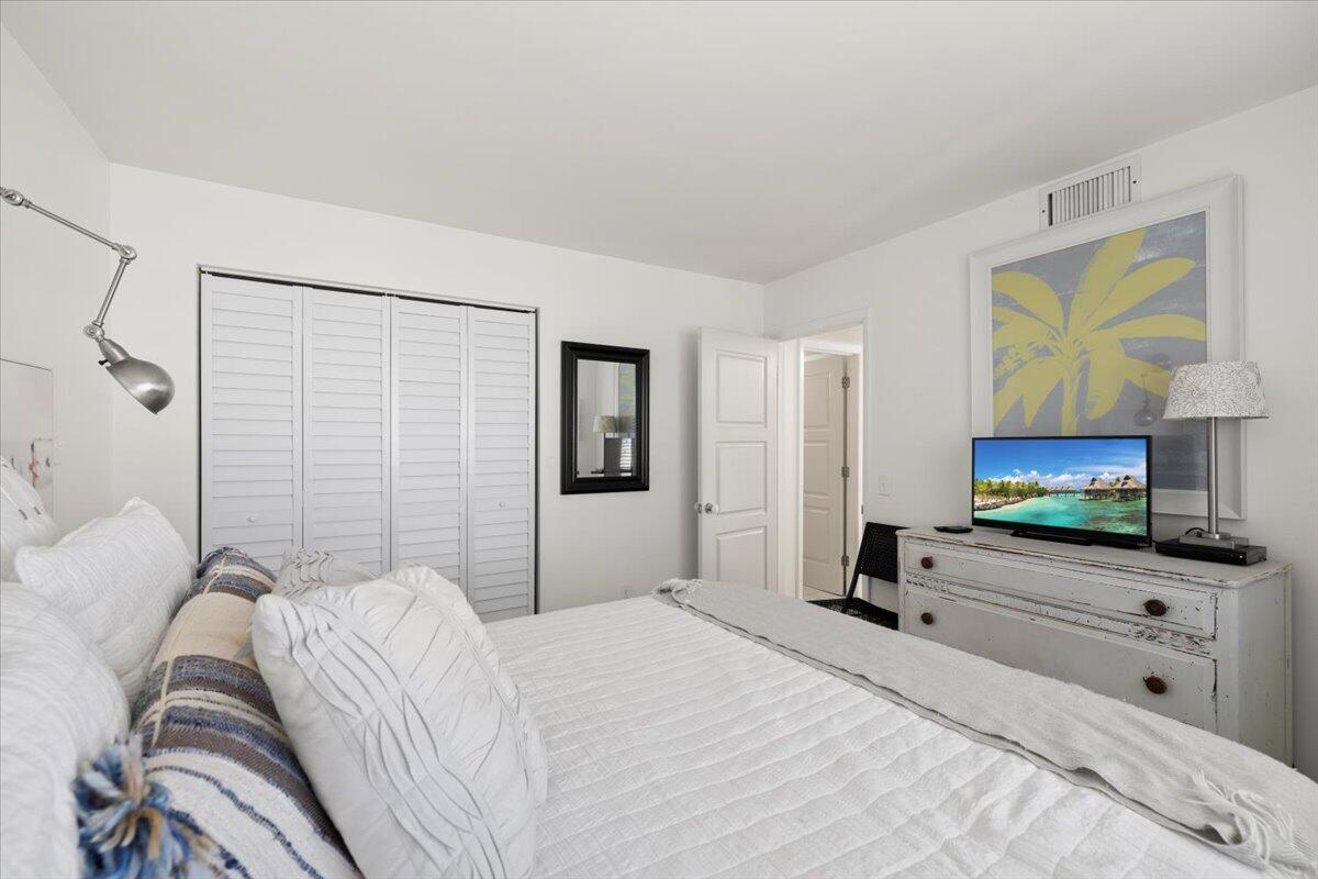 MAINSAIL CONDO PH 1 - Residential