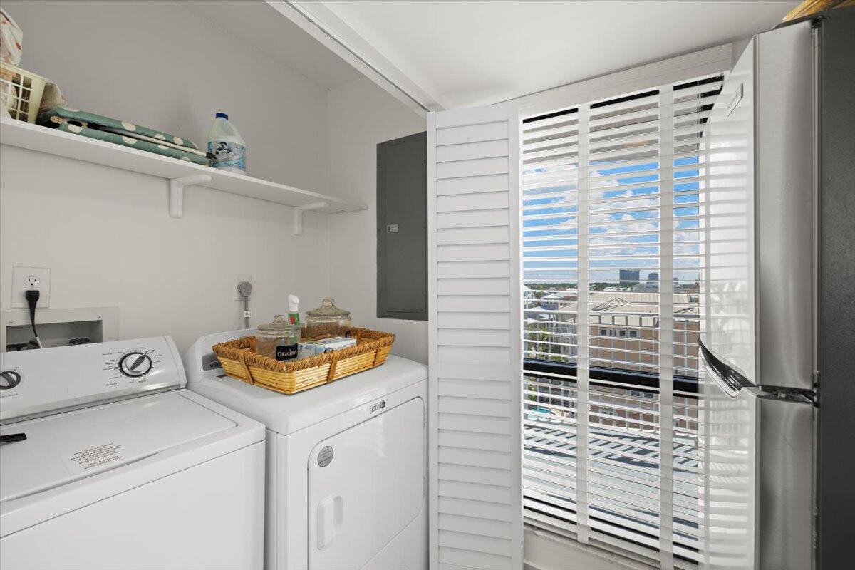 MAINSAIL CONDO PH 1 - Residential