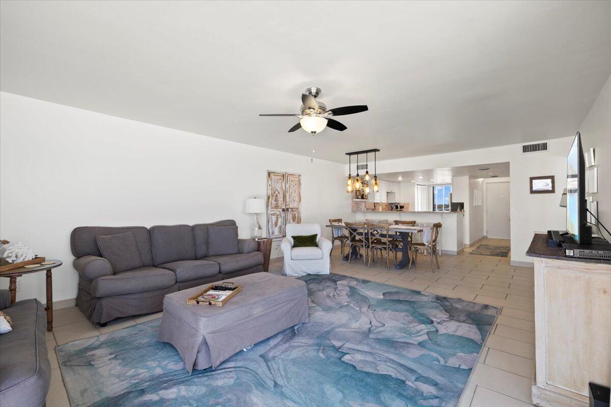 MAINSAIL CONDO PH 1 - Residential