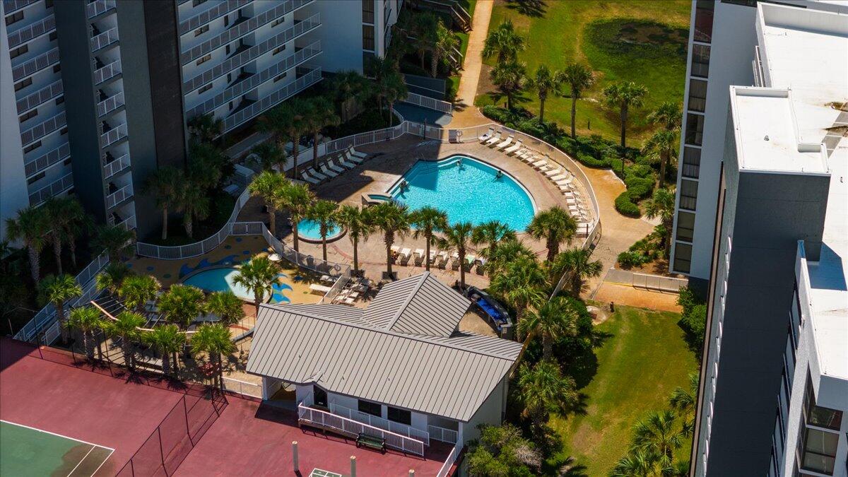 MAINSAIL CONDO PH 1 - Residential