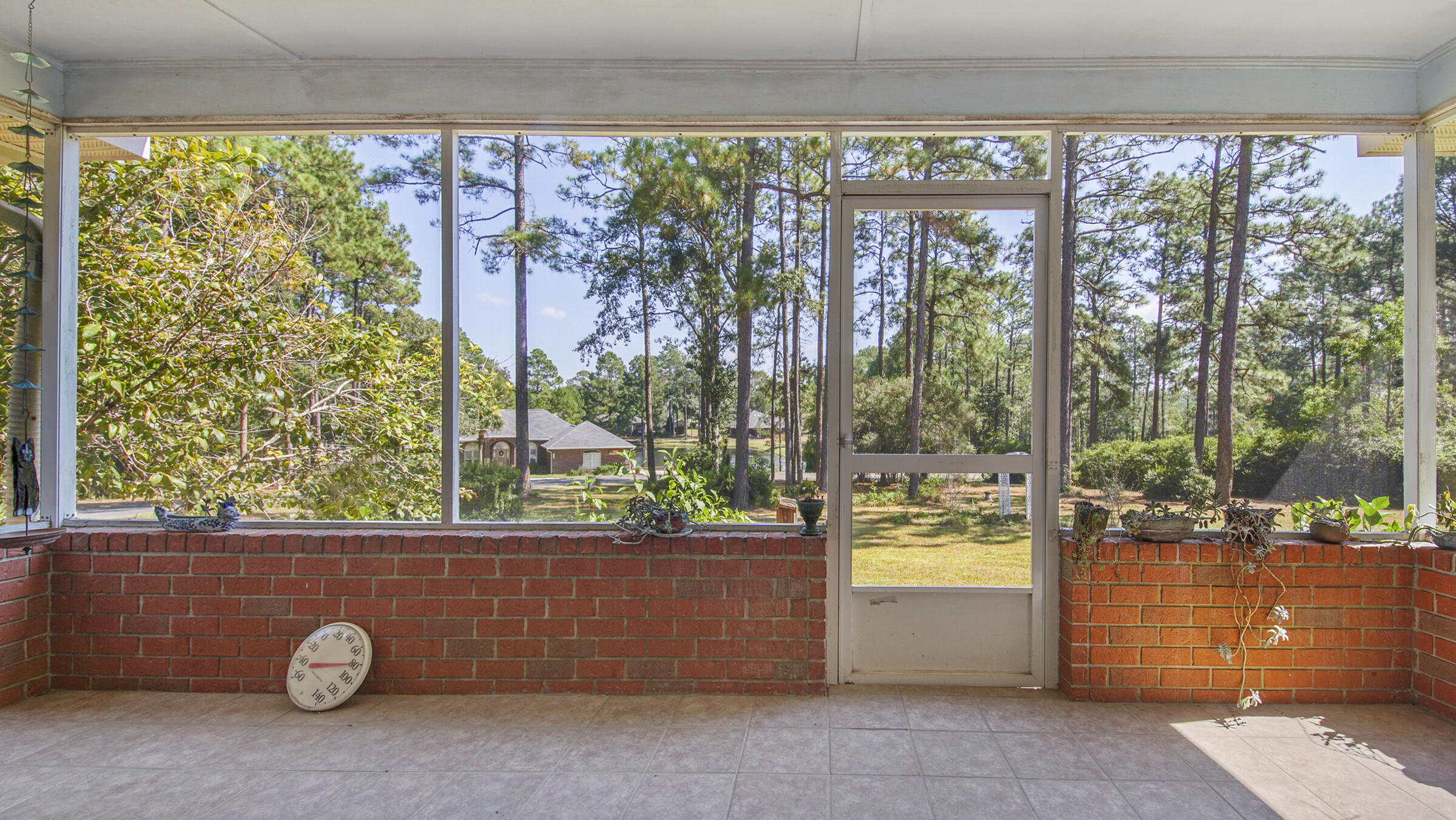 PINE SHORES - Residential