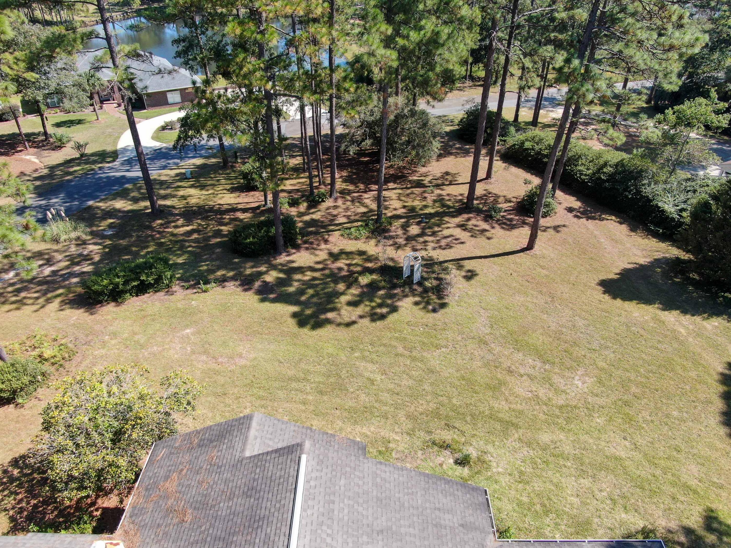 PINE SHORES - Residential