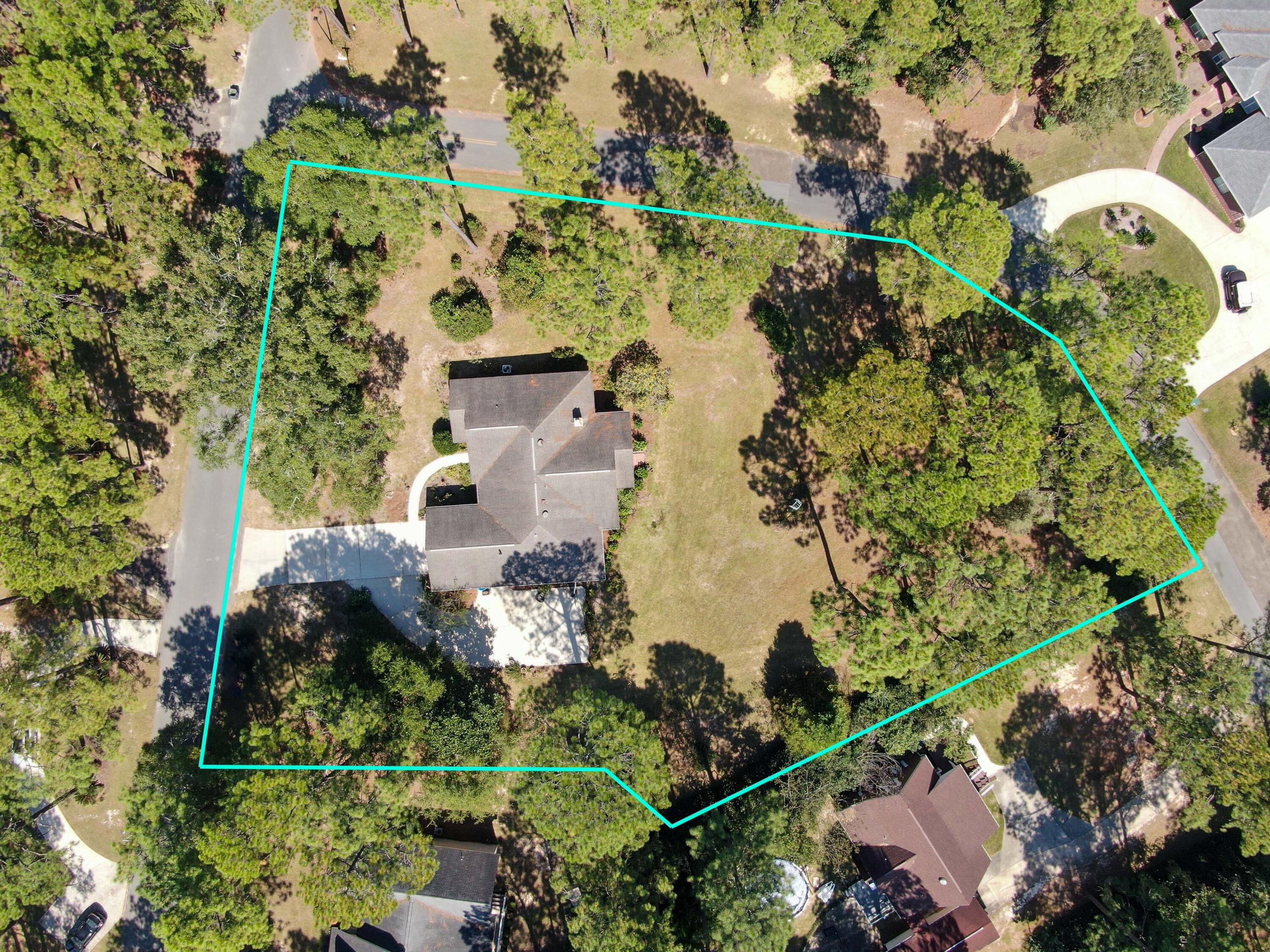PINE SHORES - Residential