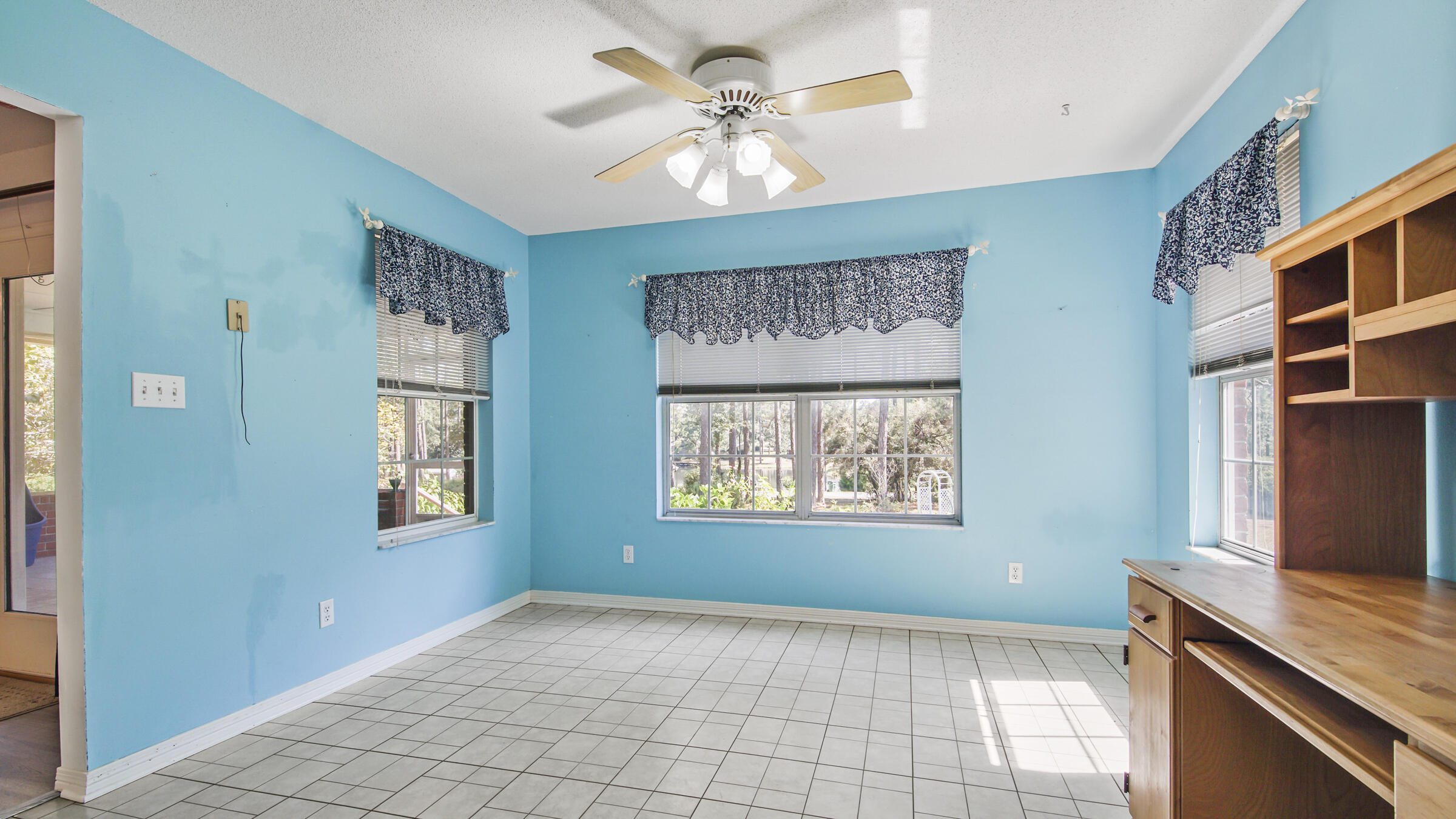 PINE SHORES - Residential