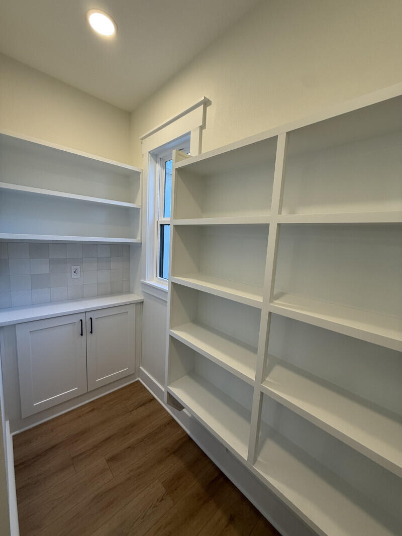 HIDDEN SPRINGS - Residential