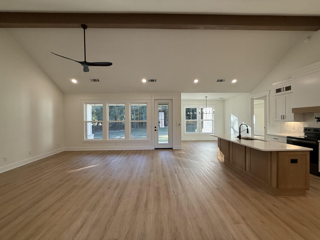 HIDDEN SPRINGS - Residential