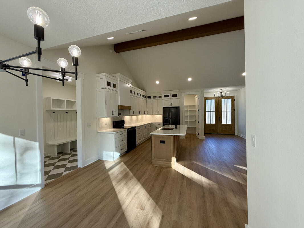 HIDDEN SPRINGS - Residential