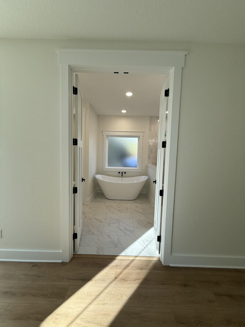 HIDDEN SPRINGS - Residential