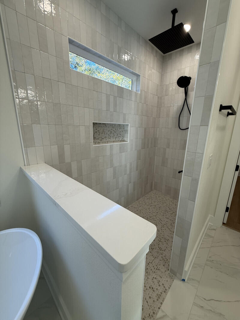 HIDDEN SPRINGS - Residential