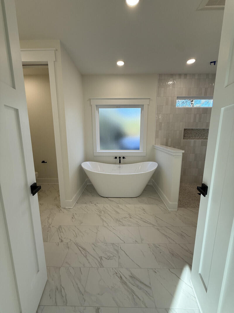 HIDDEN SPRINGS - Residential