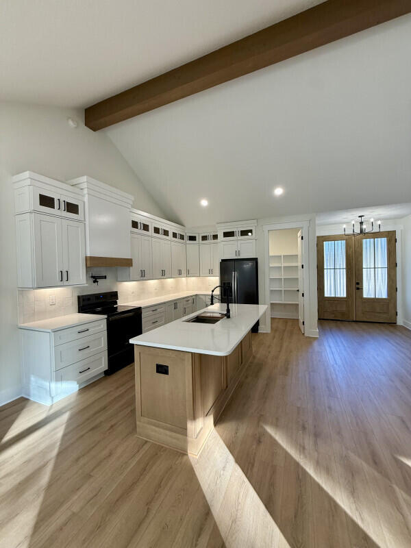 HIDDEN SPRINGS - Residential