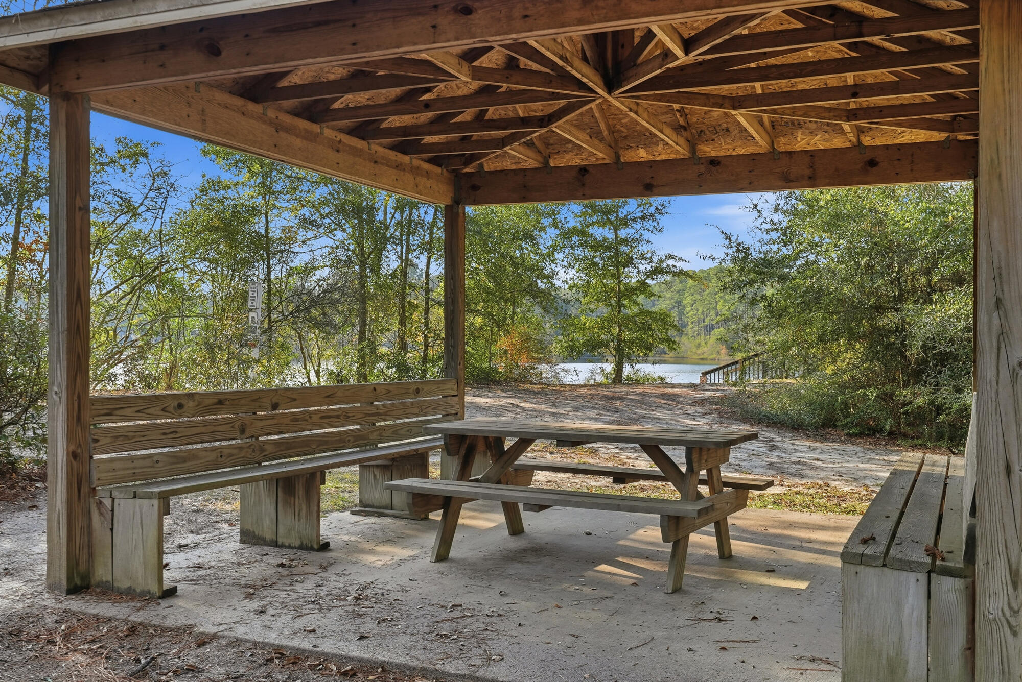 MAGNOLIA LAKE ESTATES PH 2 - Residential