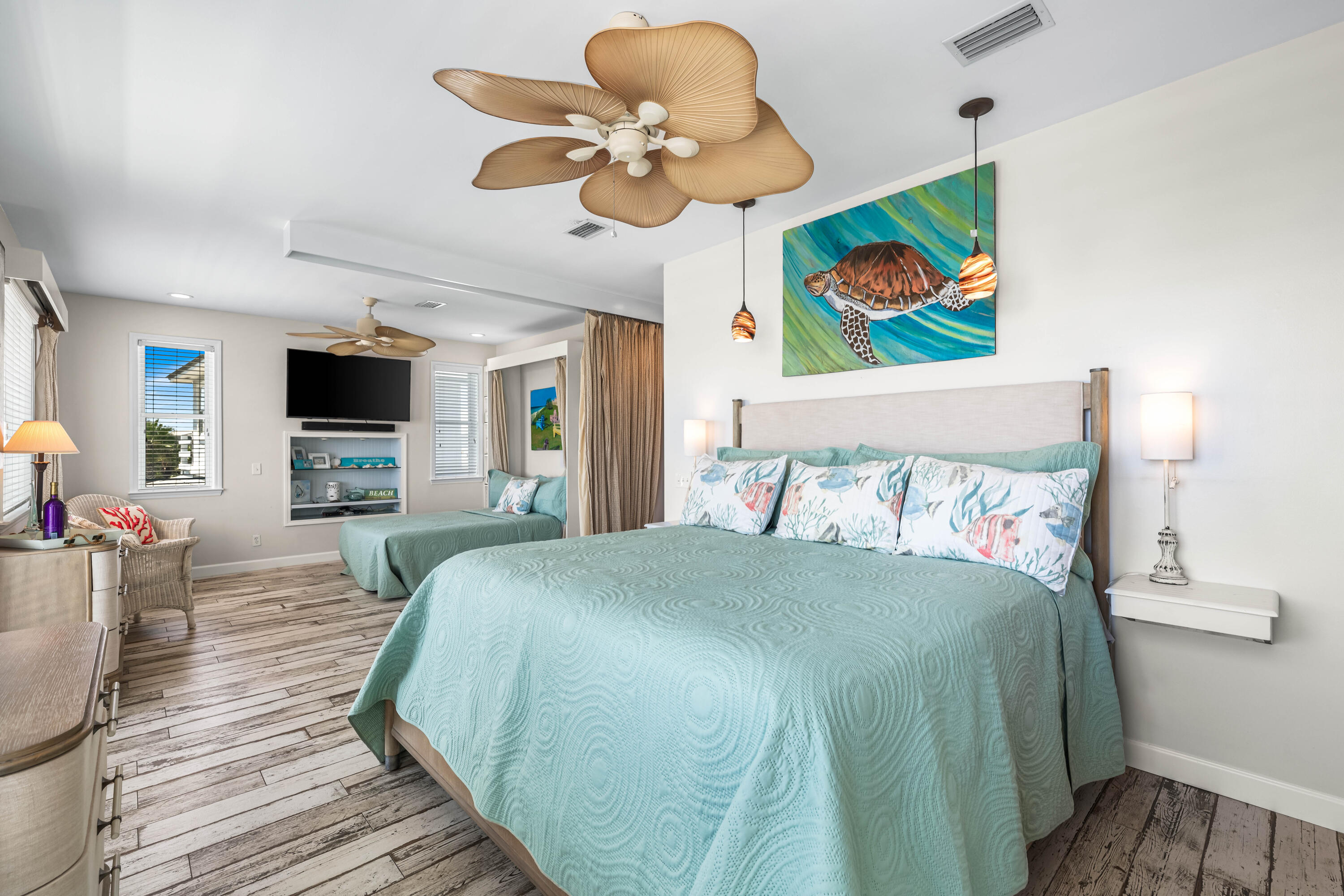 EASTERN LAKE ESTATES - Residential