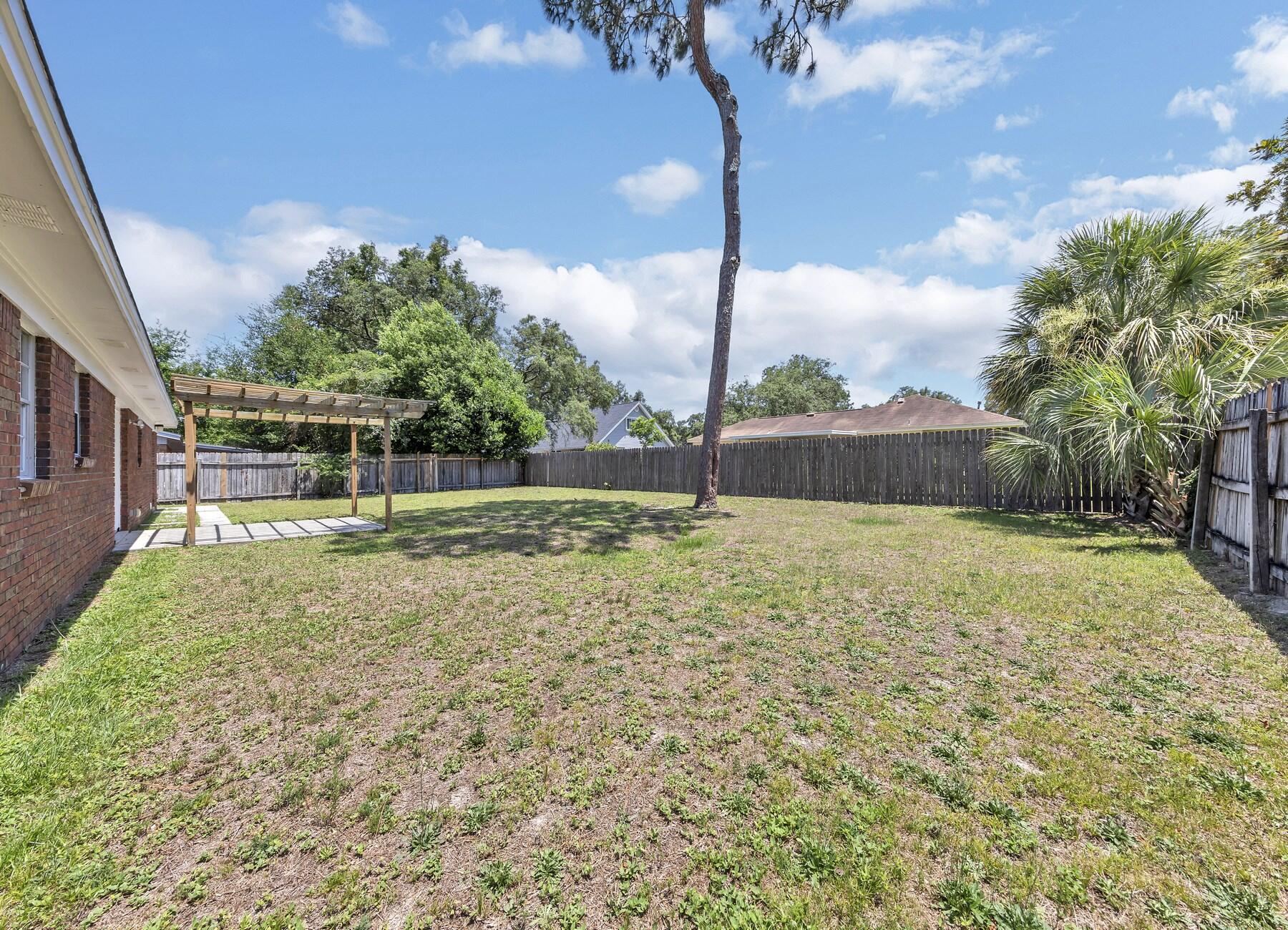 COLONY ESTATES 3RD ADDN - Residential Lease