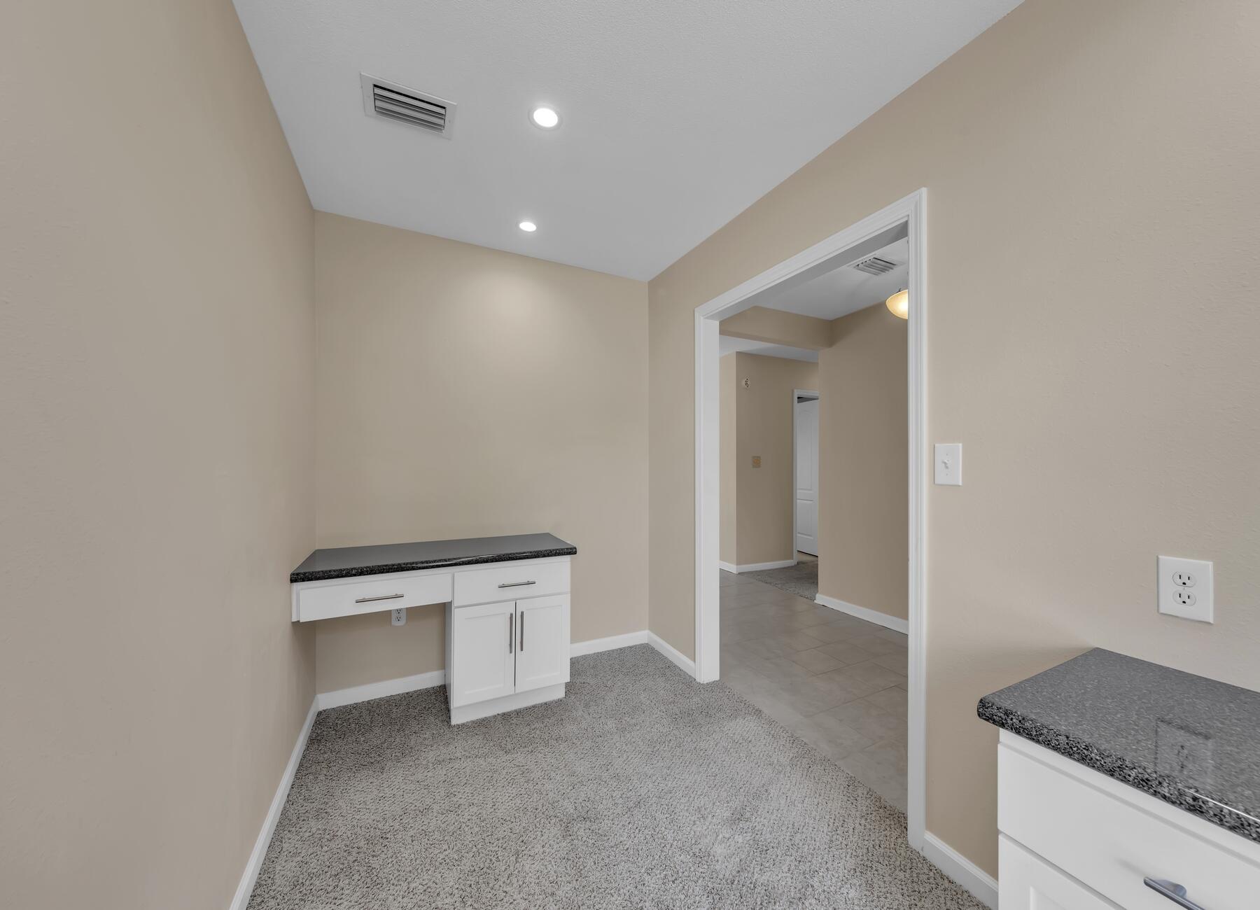 COLONY ESTATES 3RD ADDN - Residential Lease