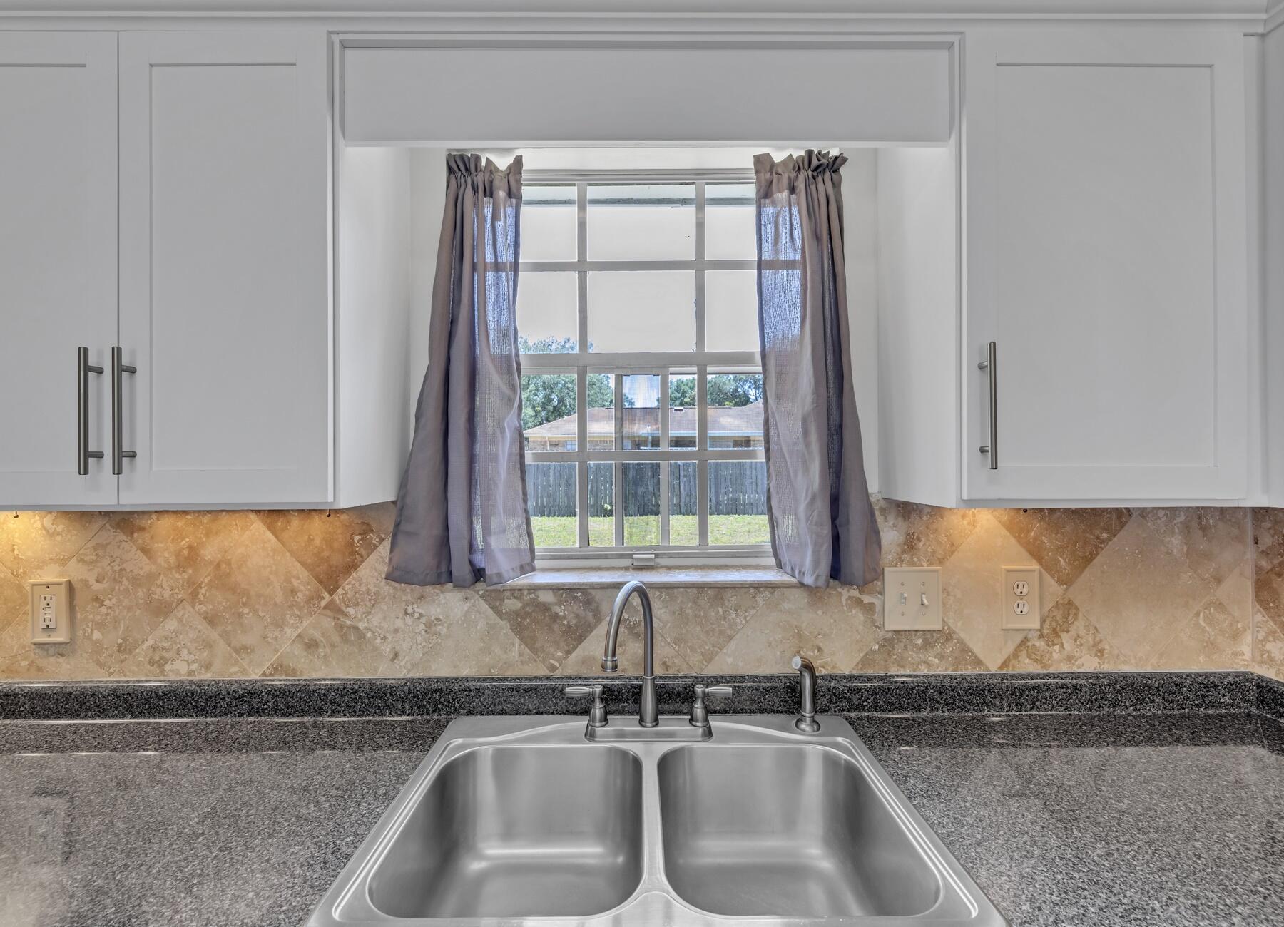 COLONY ESTATES 3RD ADDN - Residential Lease