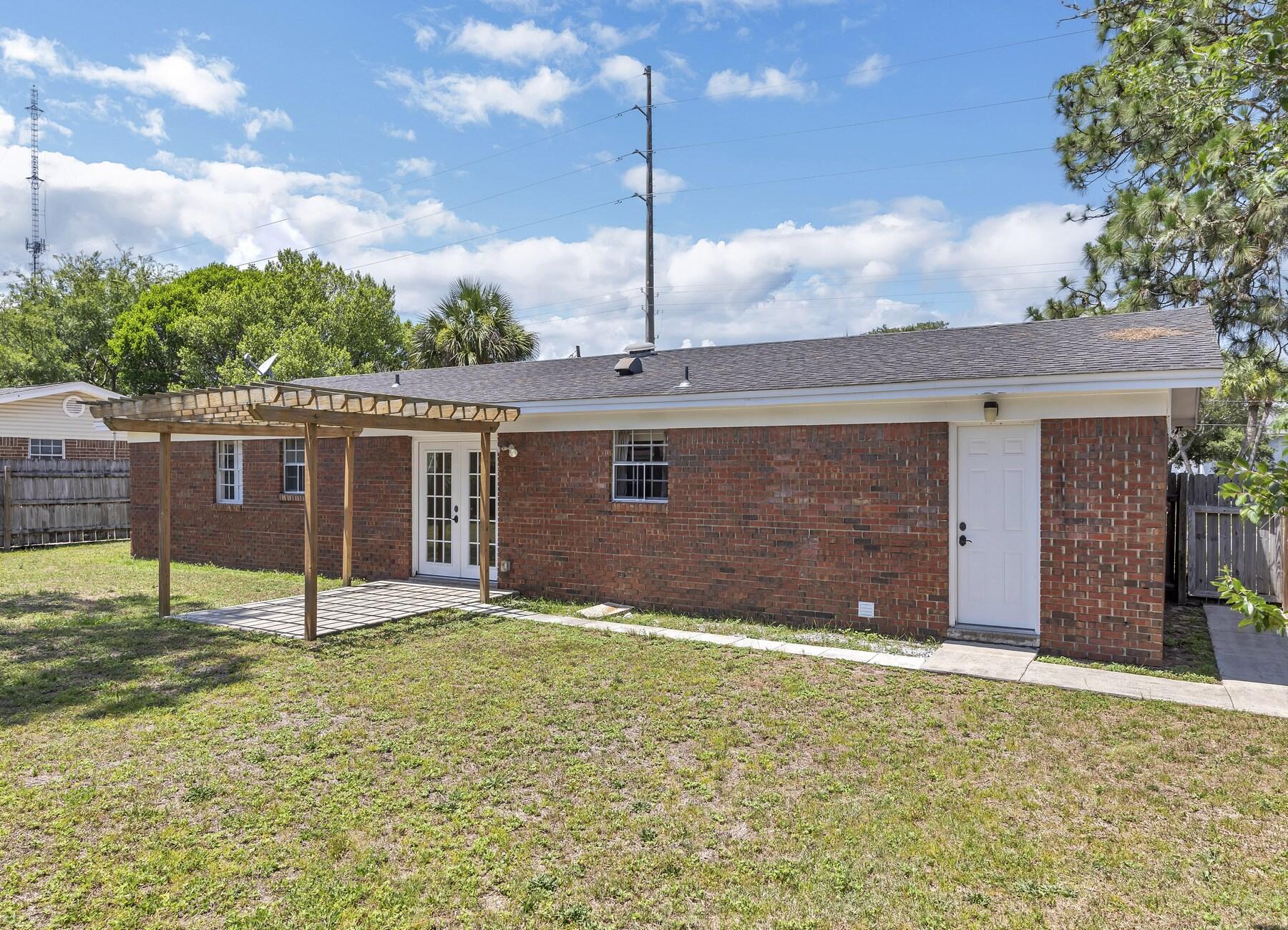 COLONY ESTATES 3RD ADDN - Residential Lease