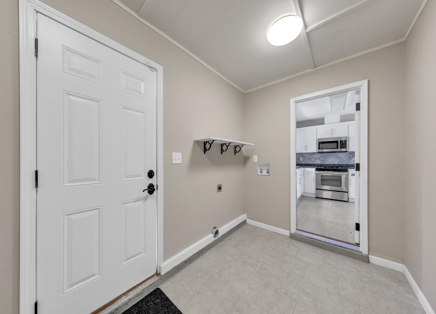 COLONY ESTATES 3RD ADDN - Residential Lease