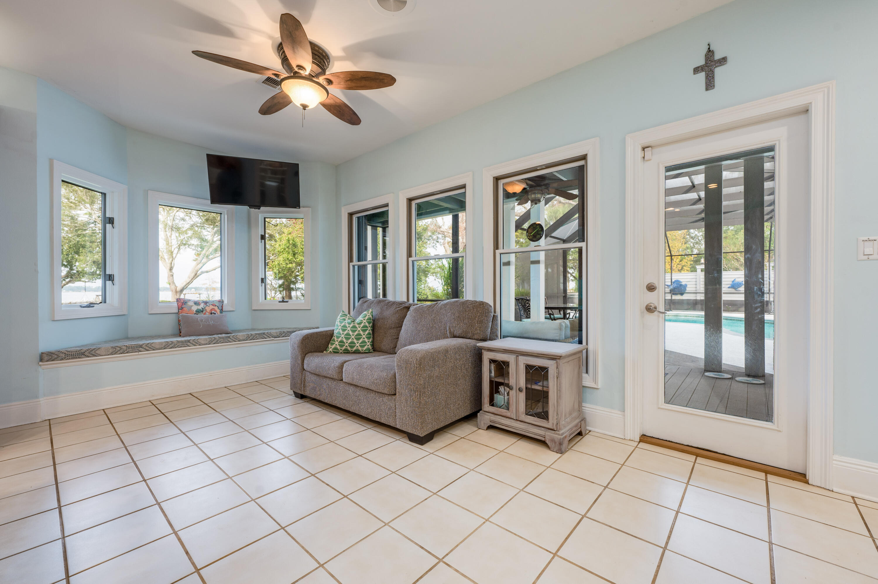 PARADISE BEACH S/D - Residential
