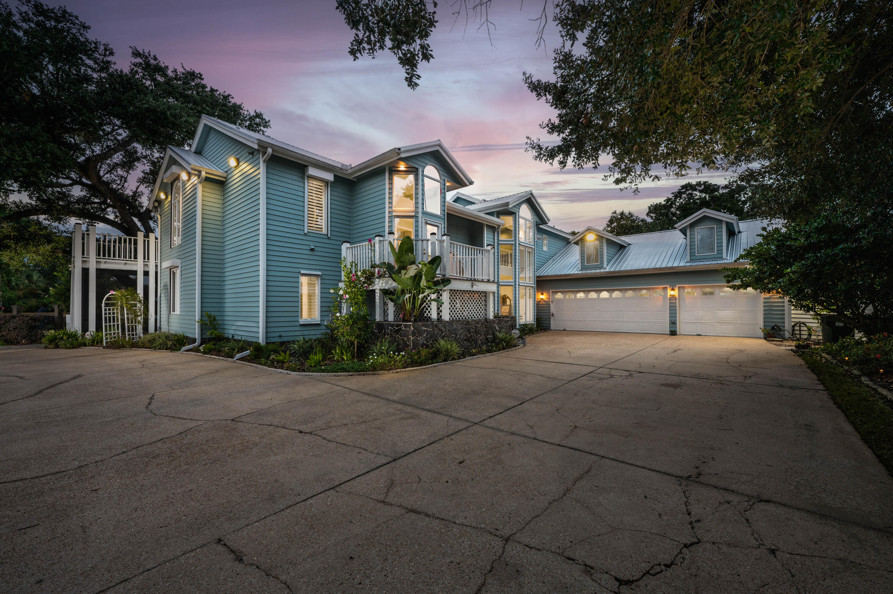 PARADISE BEACH S/D - Residential
