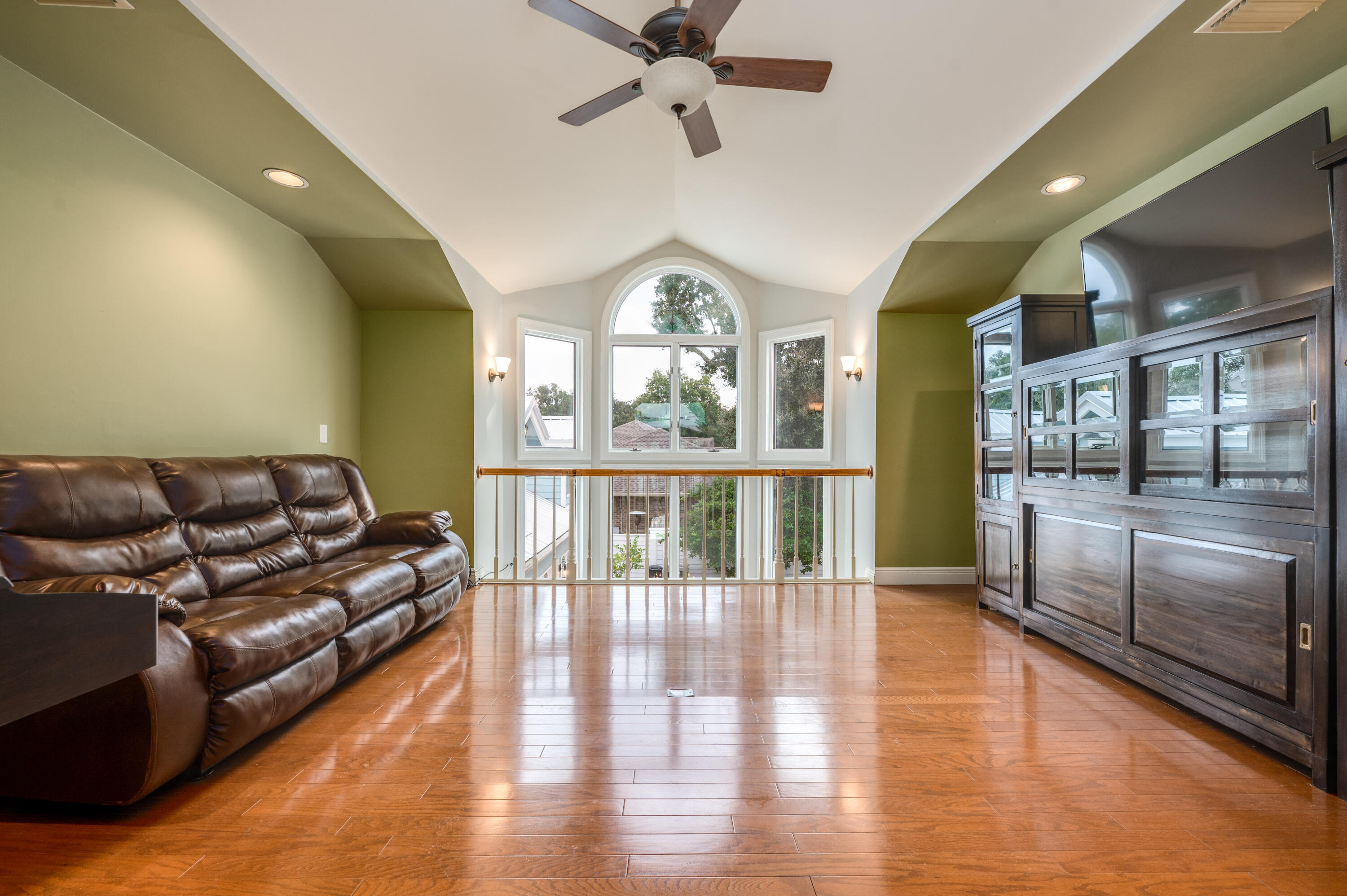 PARADISE BEACH S/D - Residential