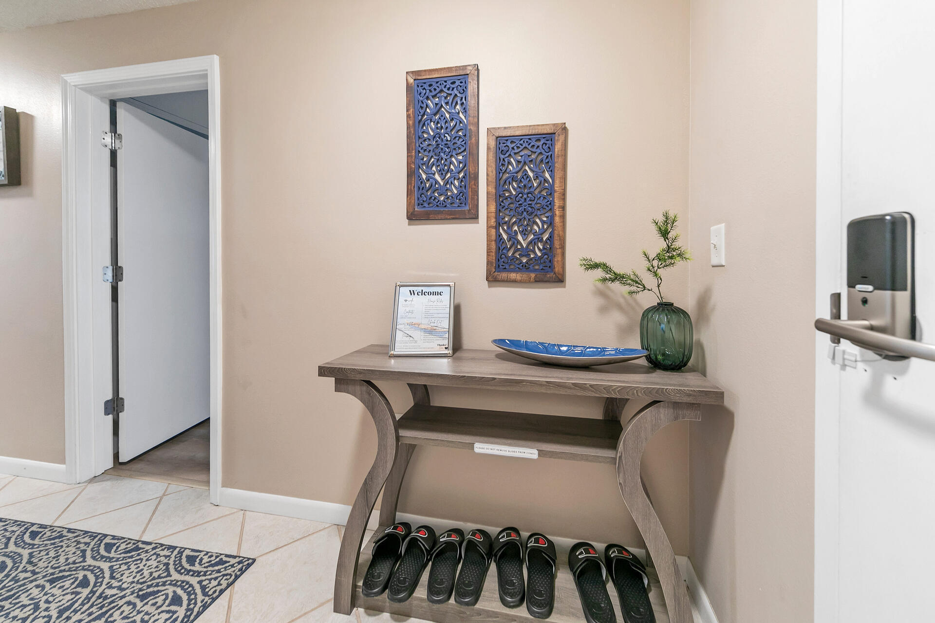 PALM COURT YACHT CLUB - Residential