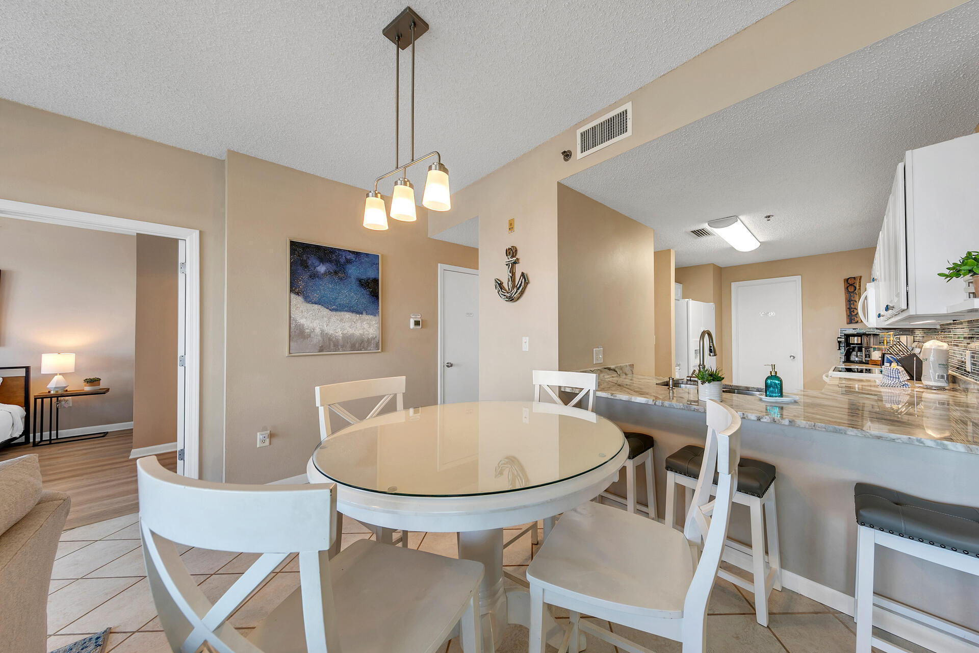 PALM COURT YACHT CLUB - Residential