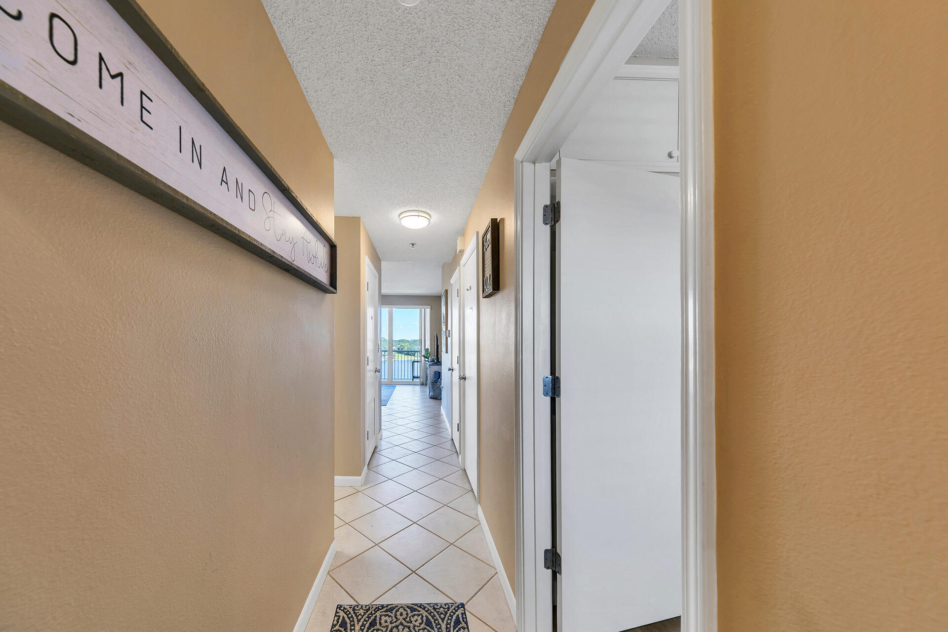 PALM COURT YACHT CLUB - Residential