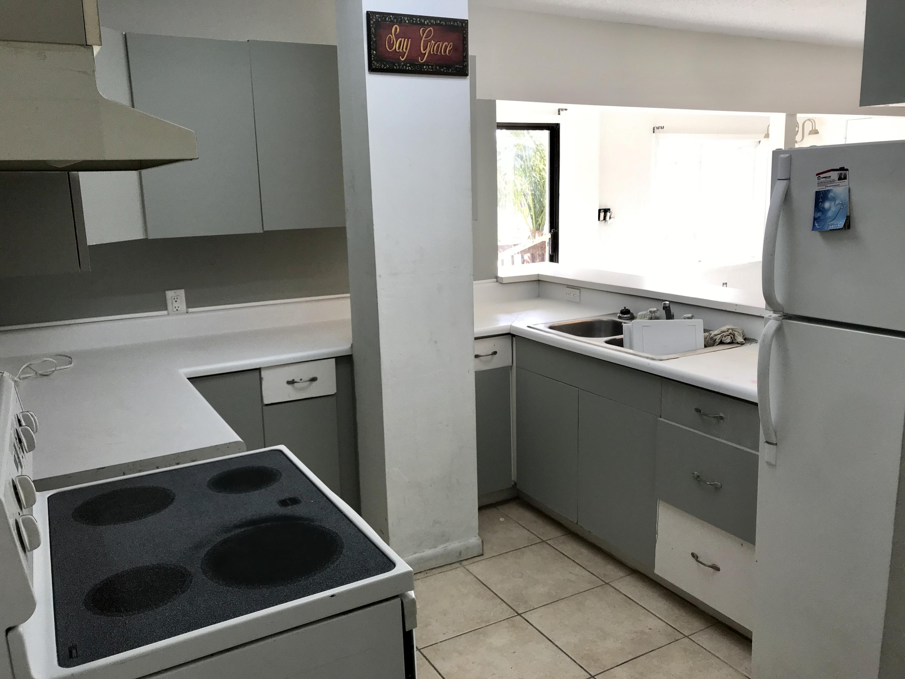 SPANISH VILLAS CONDO - Residential