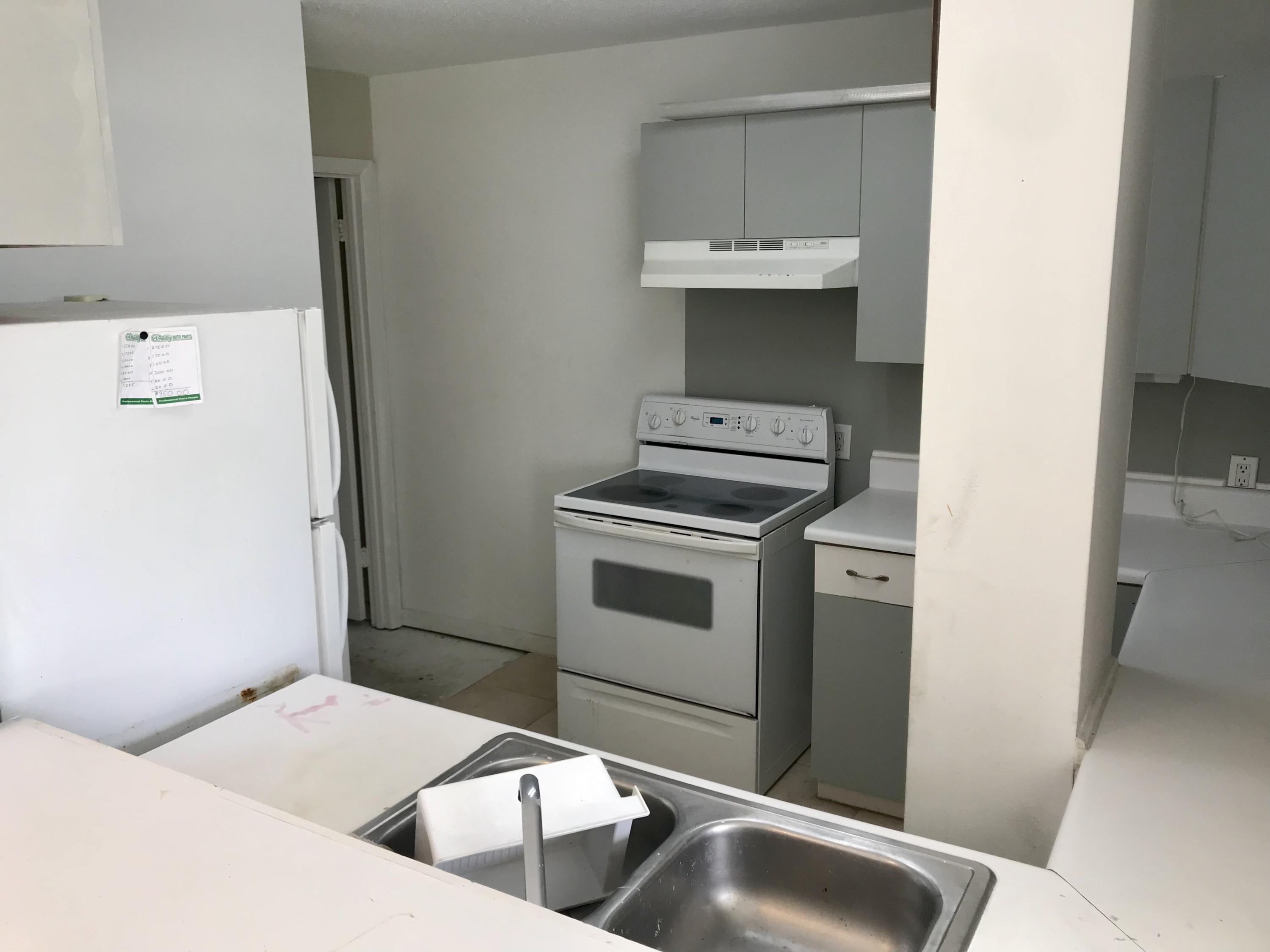 SPANISH VILLAS CONDO - Residential