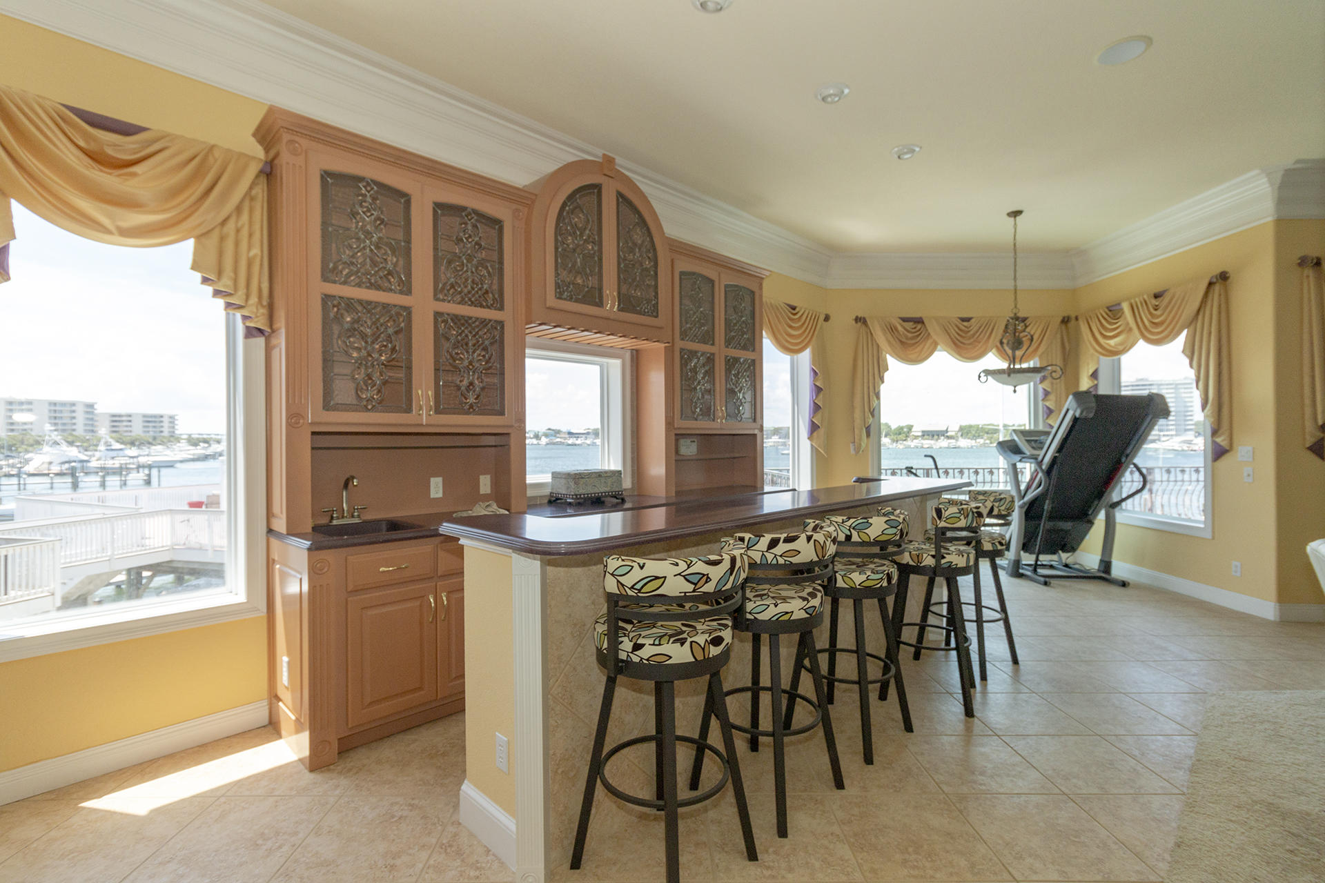 HOLIDAY ISLE - Residential