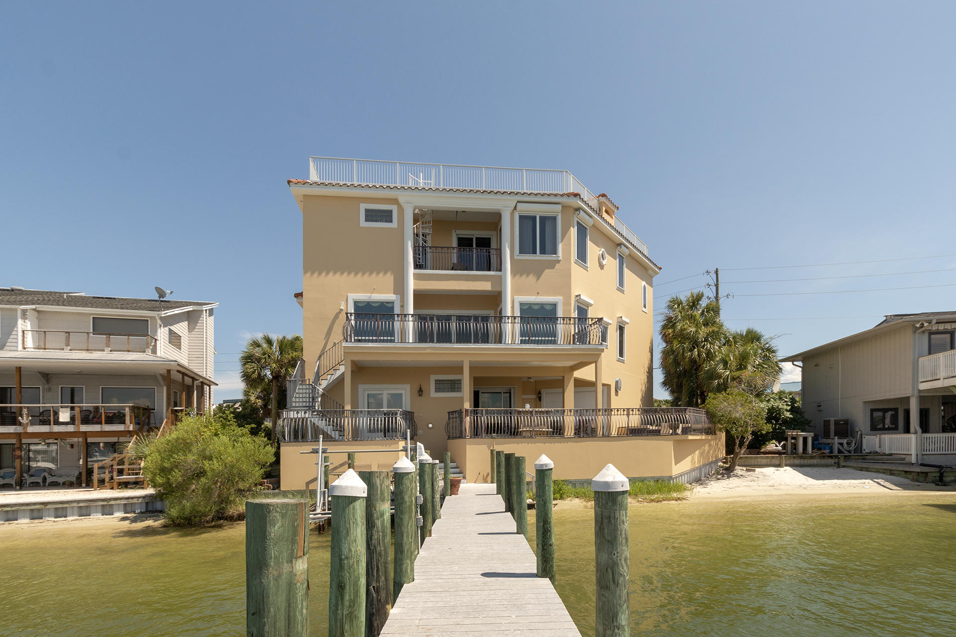 HOLIDAY ISLE - Residential