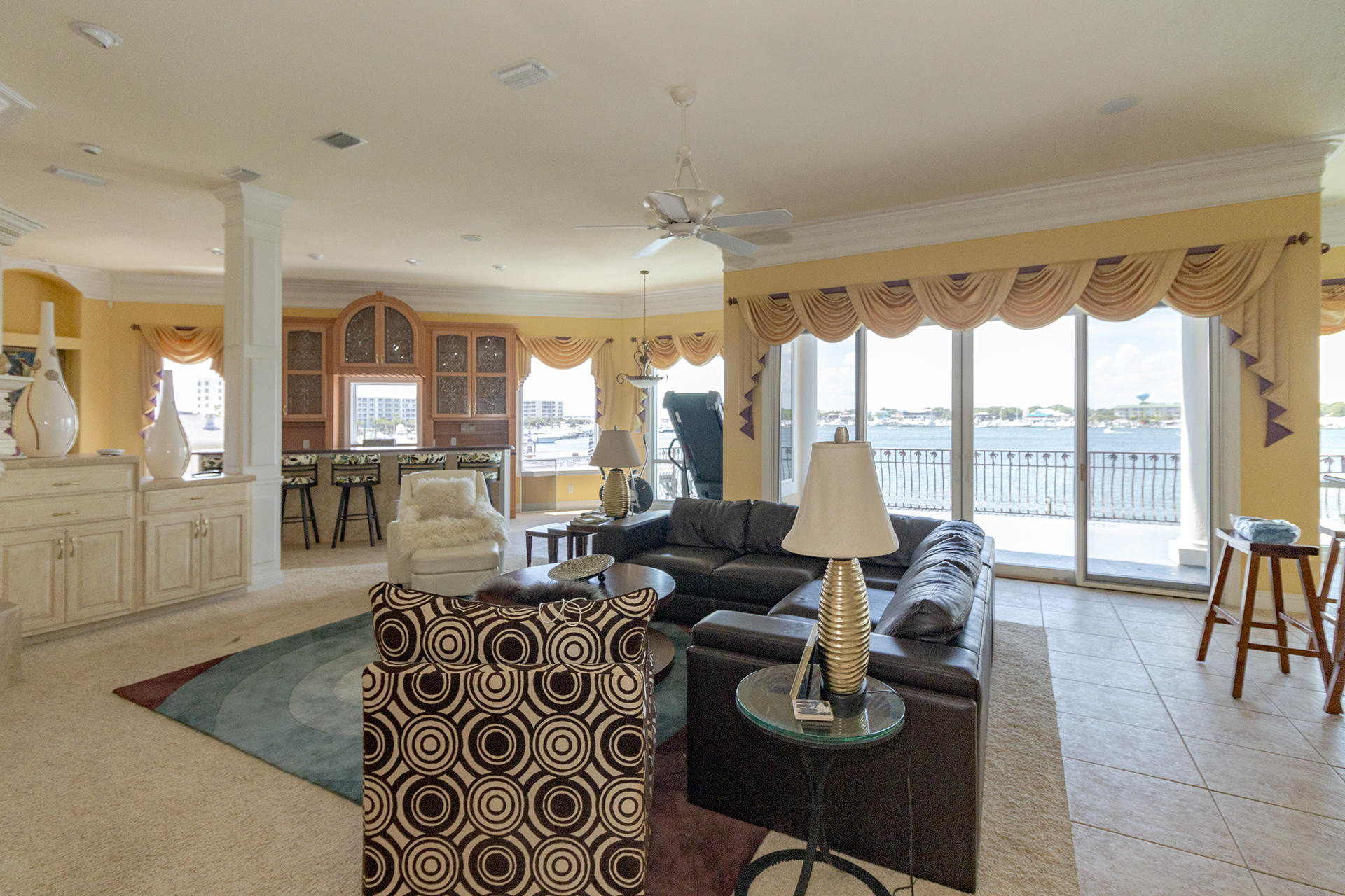 HOLIDAY ISLE - Residential