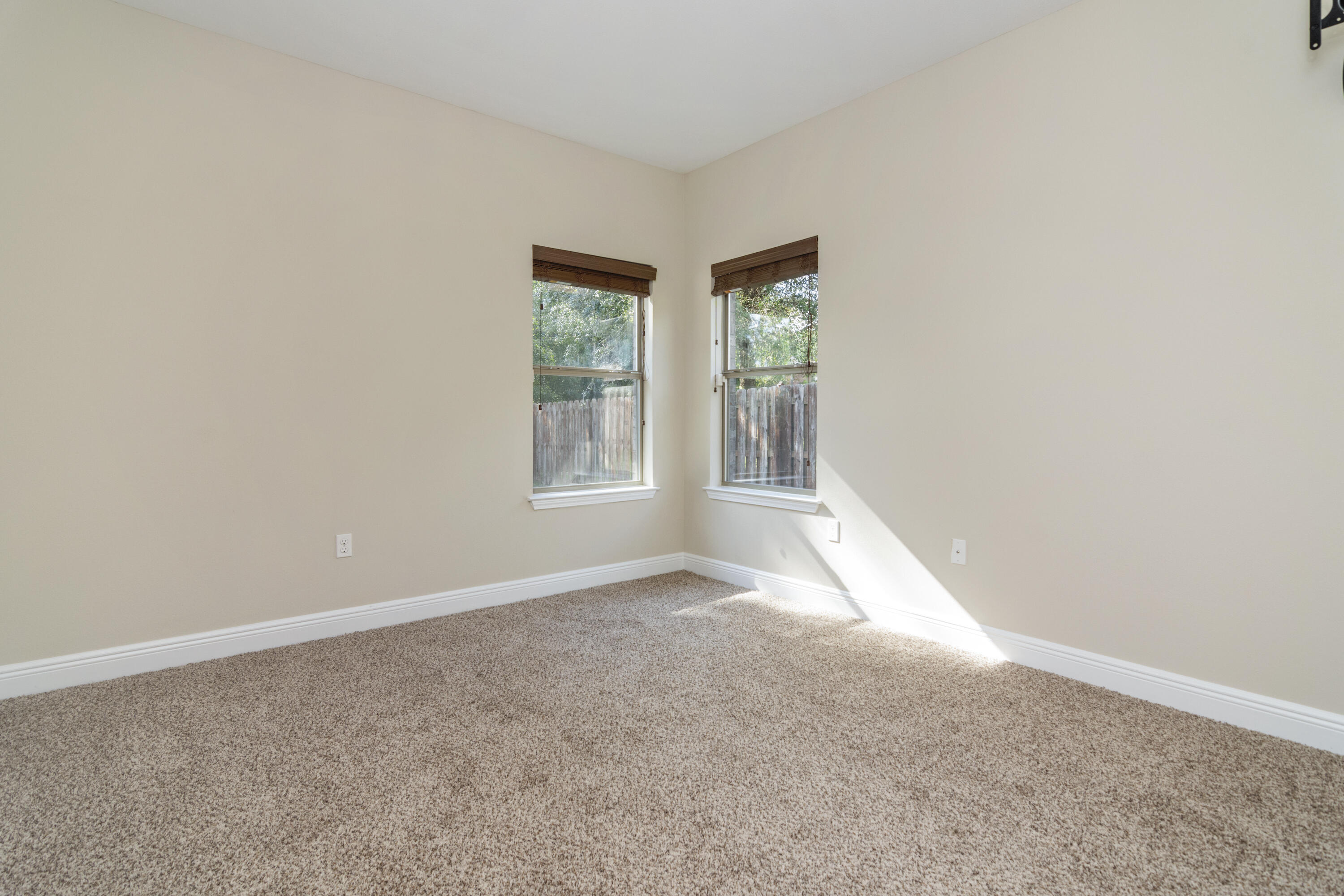 ROLLING RIDGE - Residential