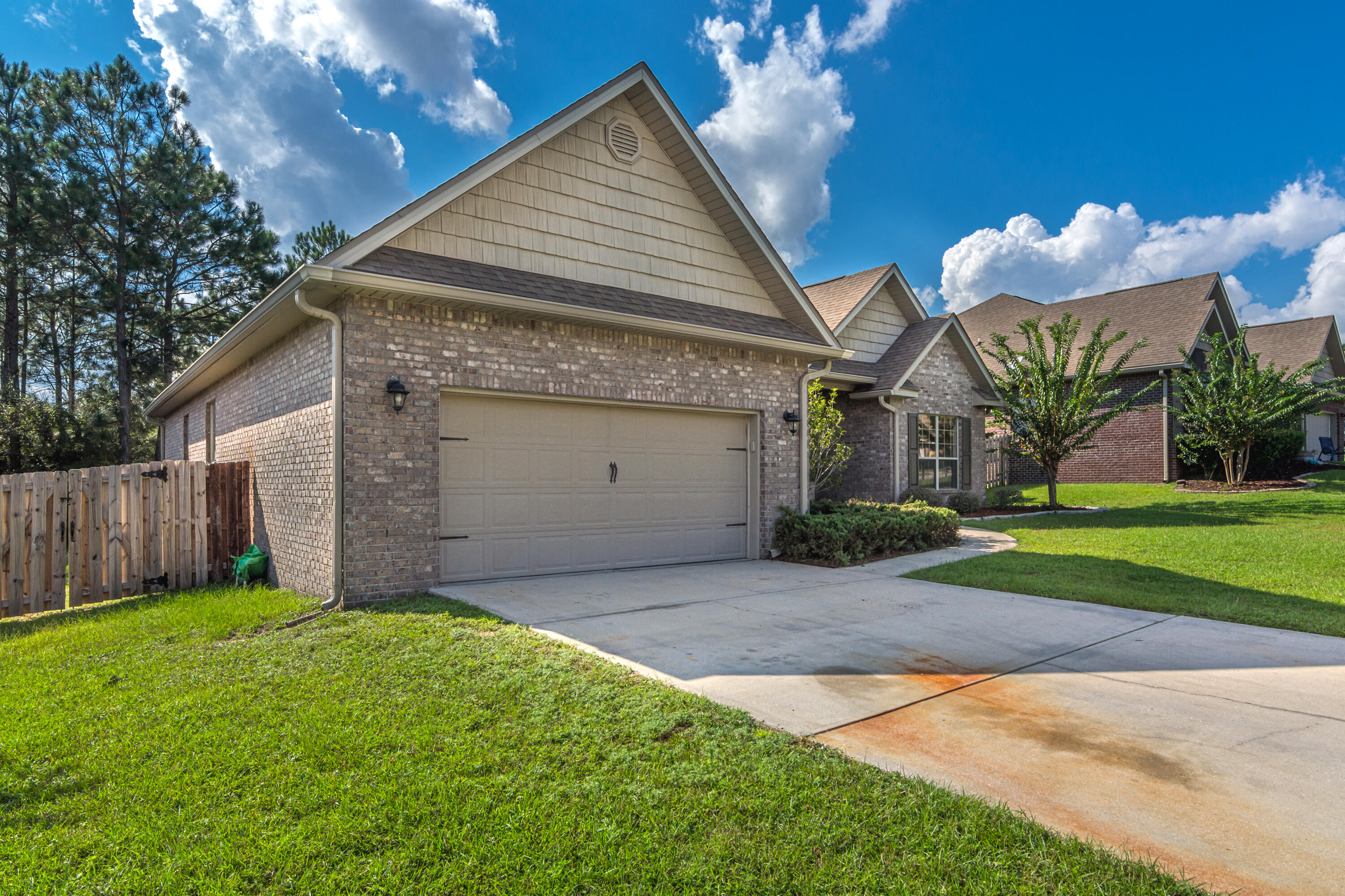 ROLLING RIDGE - Residential