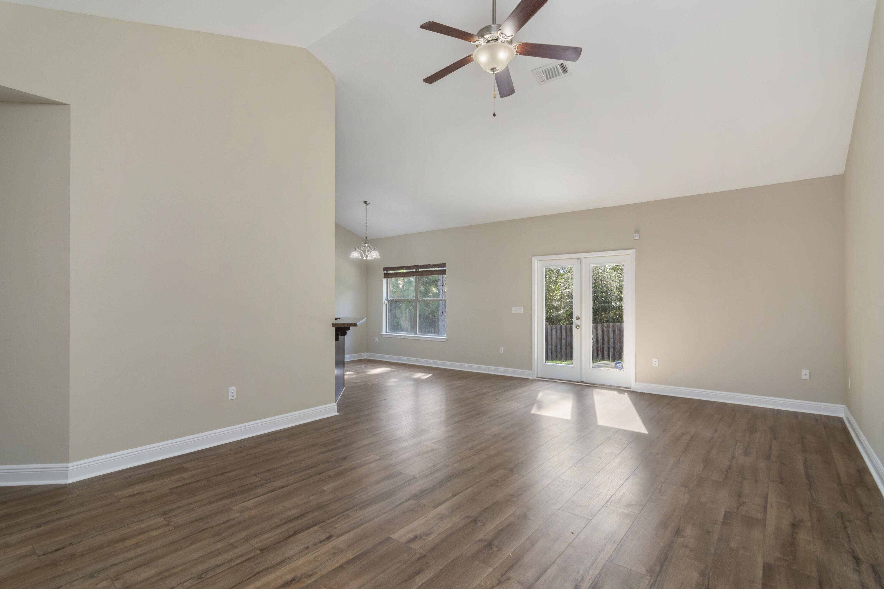 ROLLING RIDGE - Residential