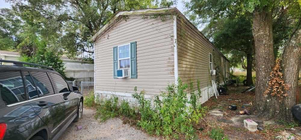 NO RECORDED SUBDIVISION - Residential