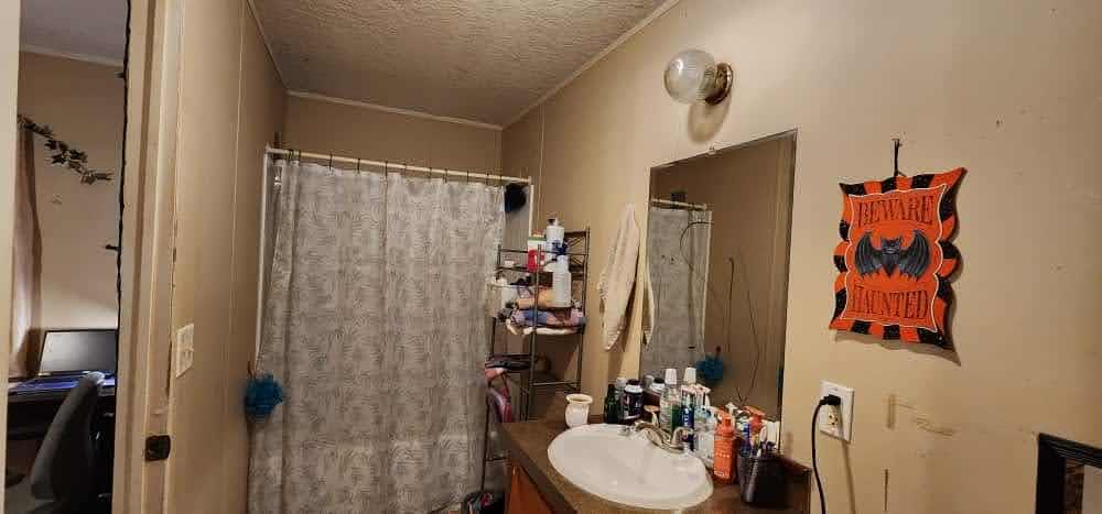 NO RECORDED SUBDIVISION - Residential