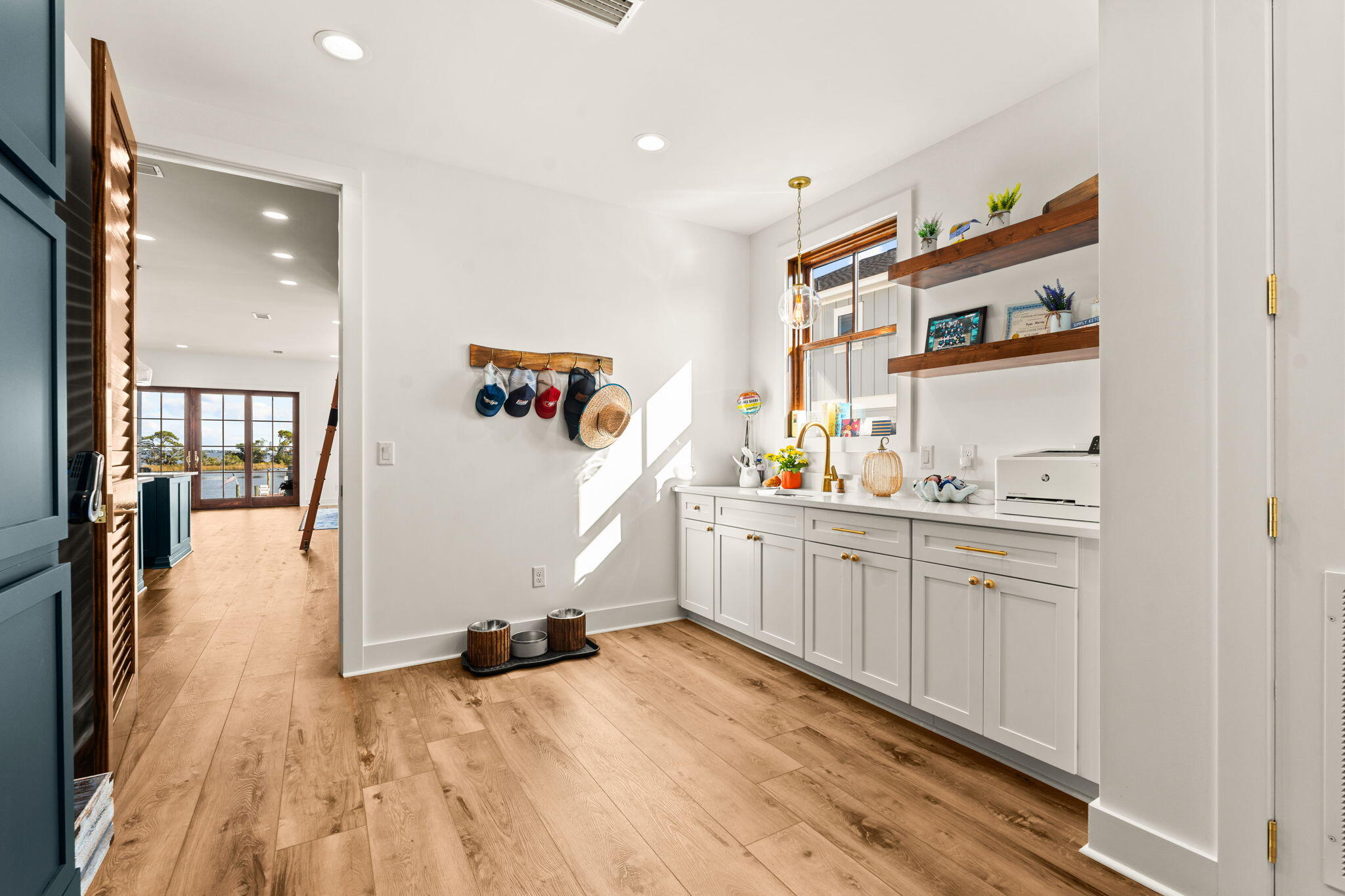 MAGNOLIA BEACH 2ND ADDN - Residential