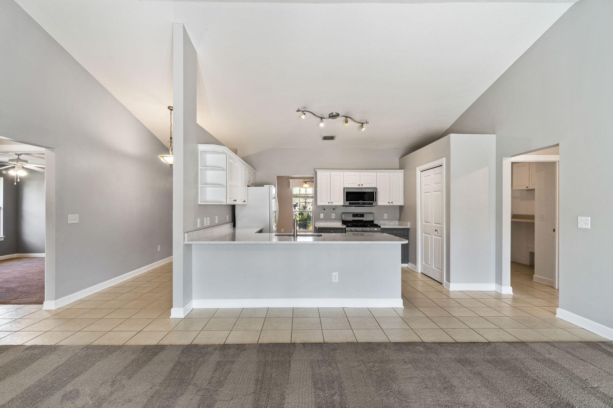 INDIAN LAKE - Residential