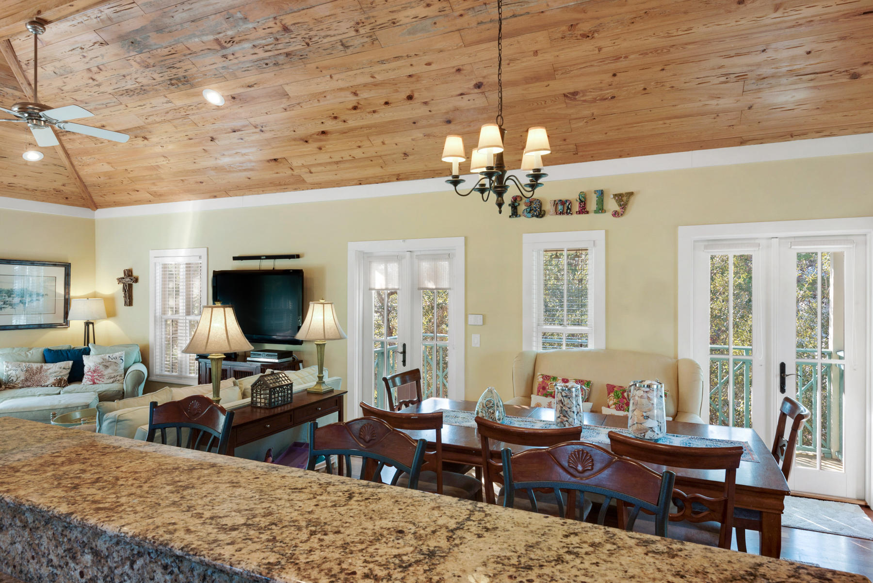 MAGNOLIA COTTAGES BY THE SEA - Residential