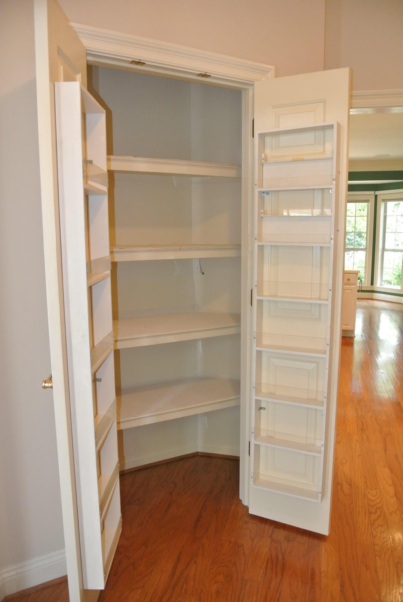 TURNBERRY PLACE - Residential Lease