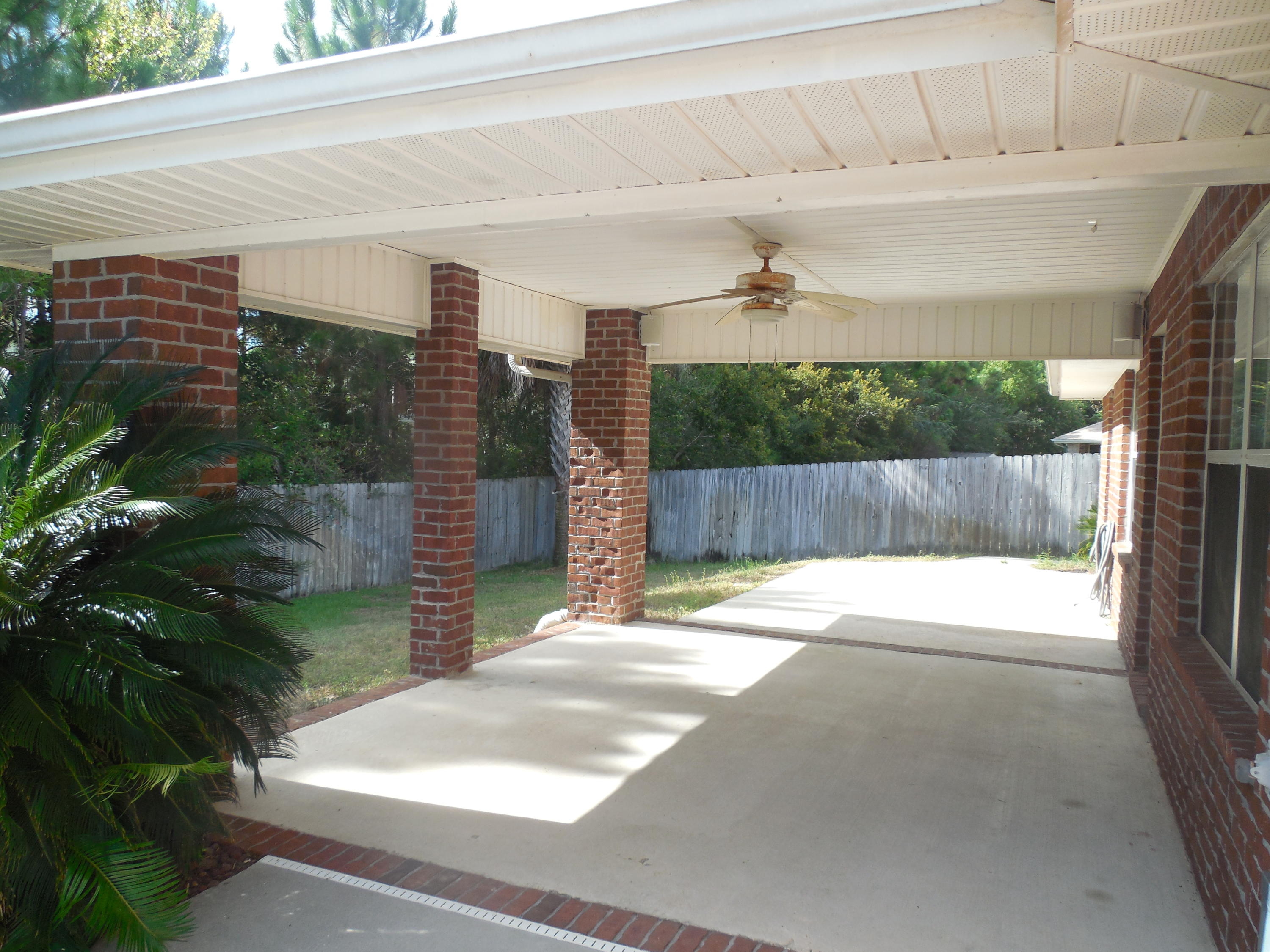 CREETWOODS - Residential