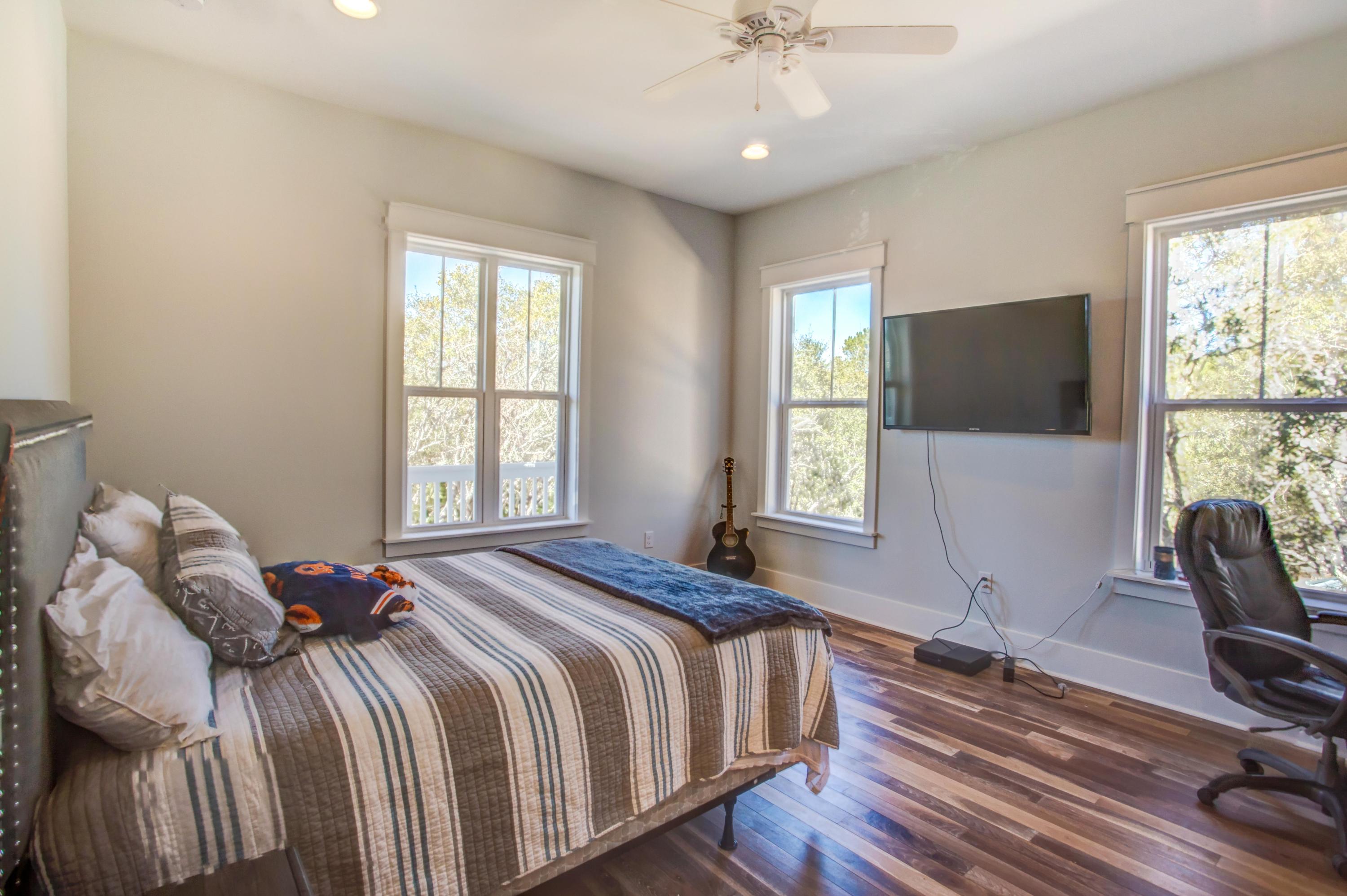 GULF SHORE MANOR - Residential