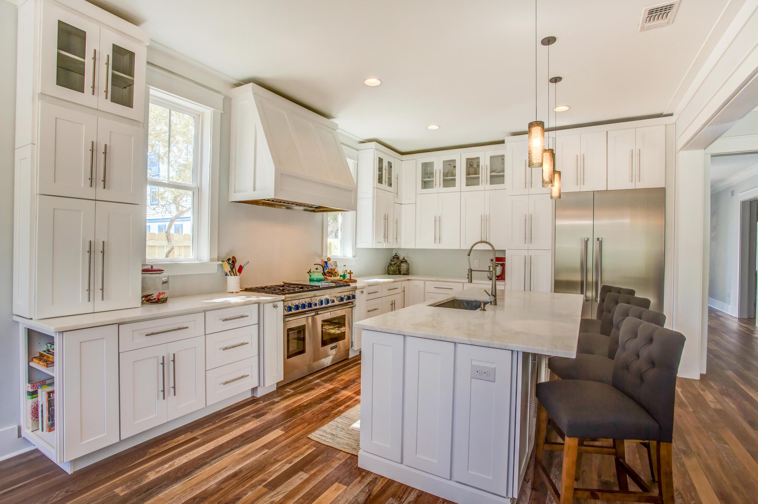 GULF SHORE MANOR - Residential