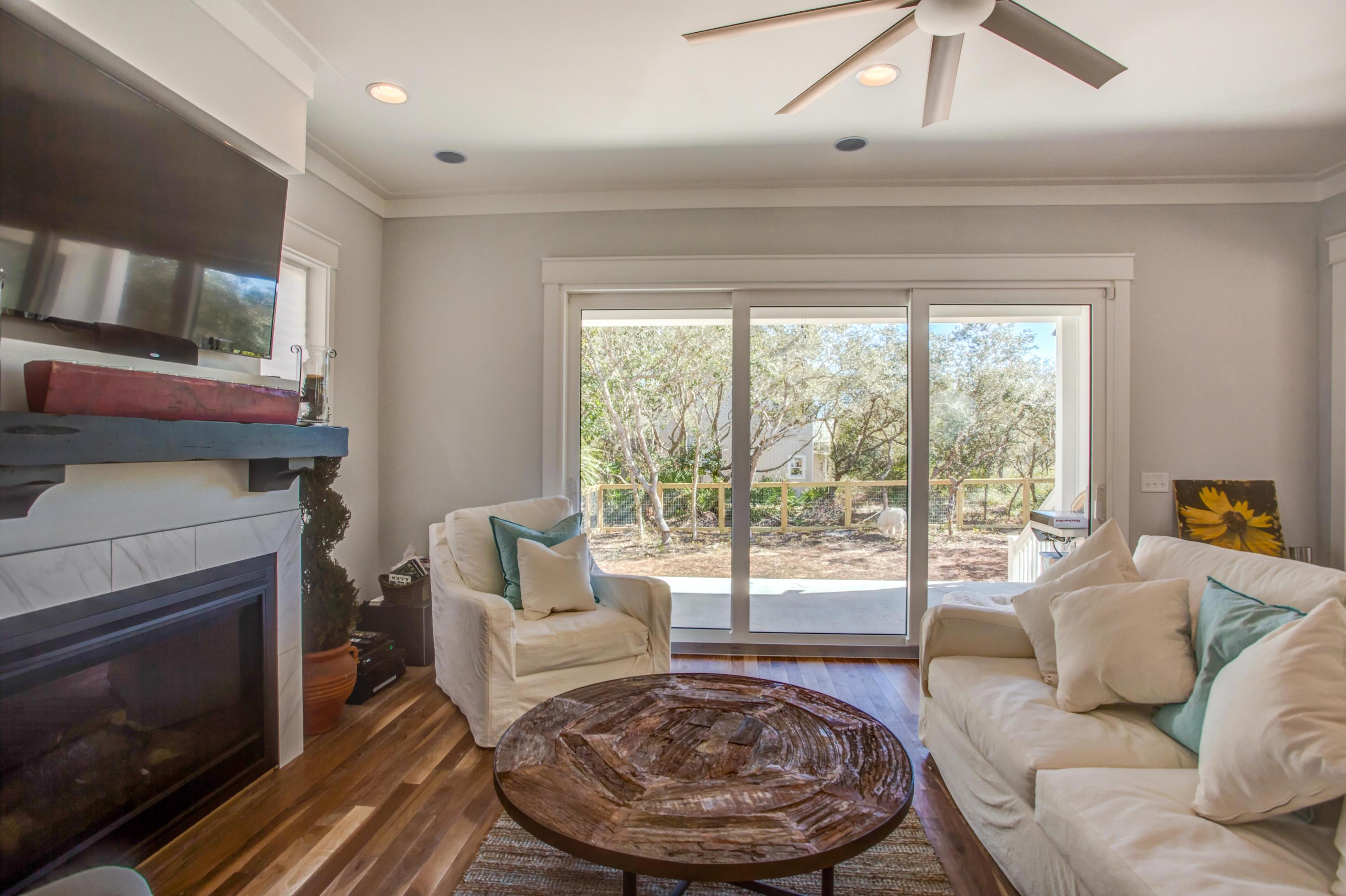 GULF SHORE MANOR - Residential